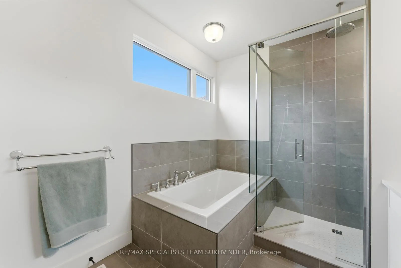 Photo 29 of 1270 15th Side Road, Milton, Moffat — HOMEH