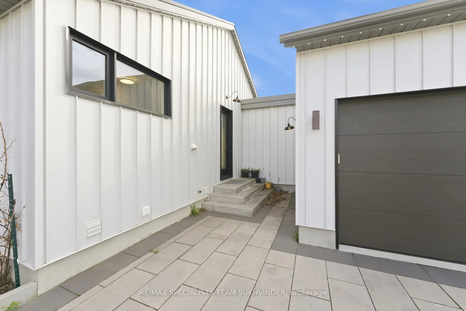 Photo 45 of 1270 15th Side Road, Milton, Moffat — HOMEH