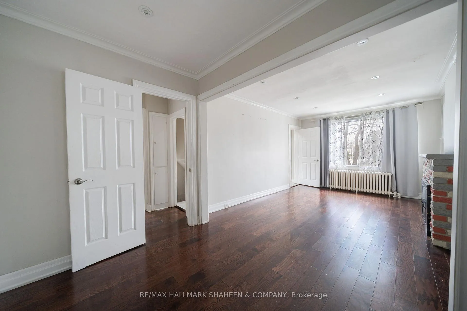 Photo 2 of 378 O'Connor Drive, Toronto, East York — HOMEH