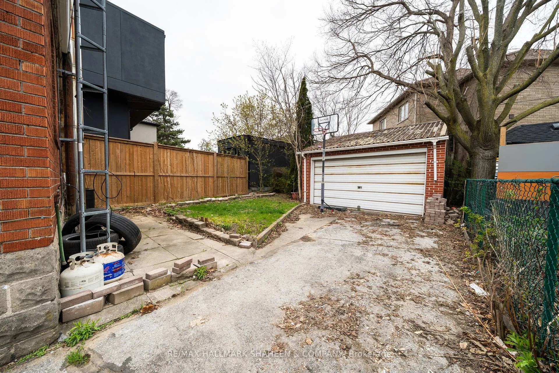 Photo 21 of 378 O'Connor Drive, Toronto, East York — HOMEH