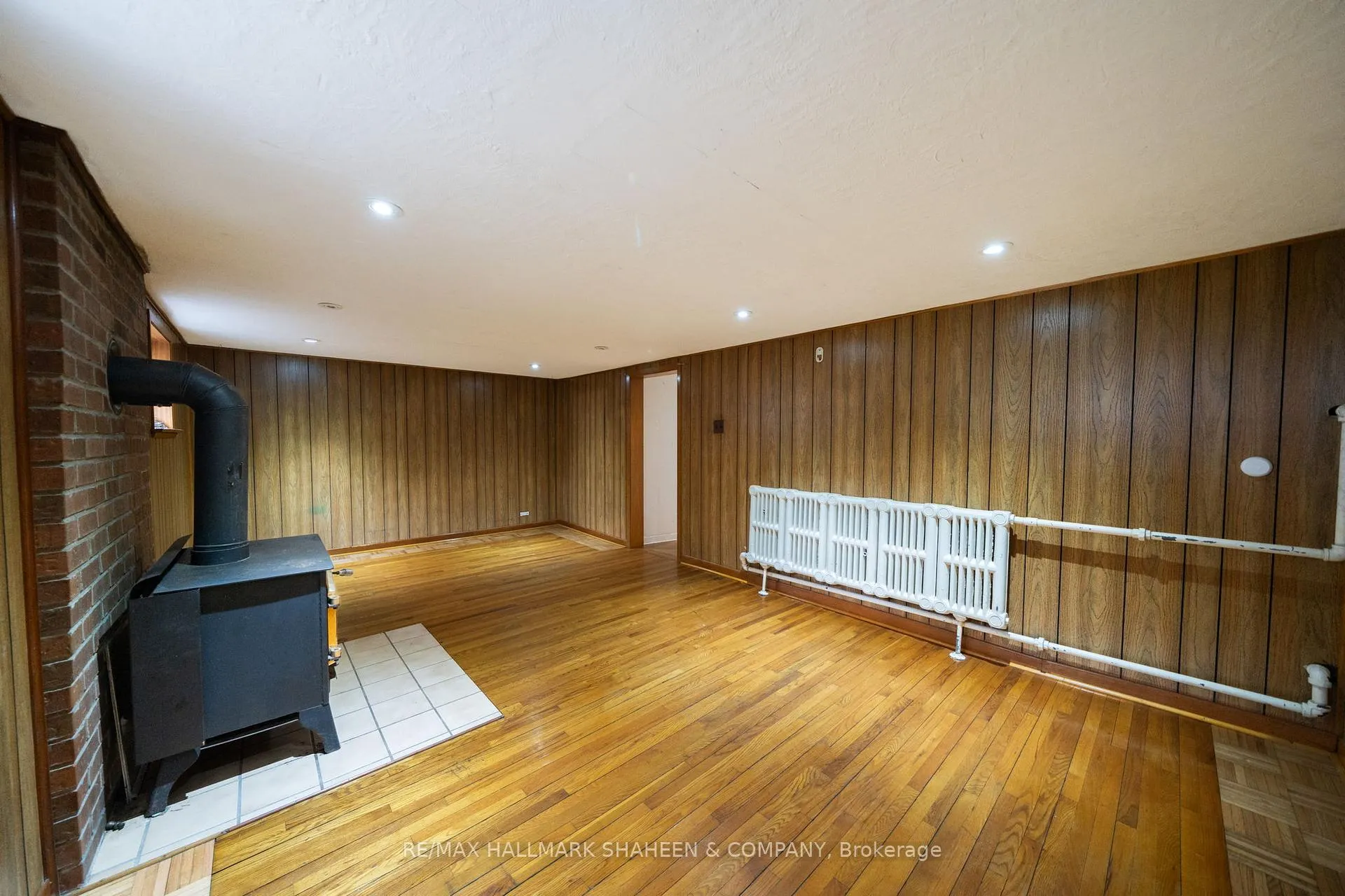 Photo 23 of 378 O'Connor Drive, Toronto, East York — HOMEH