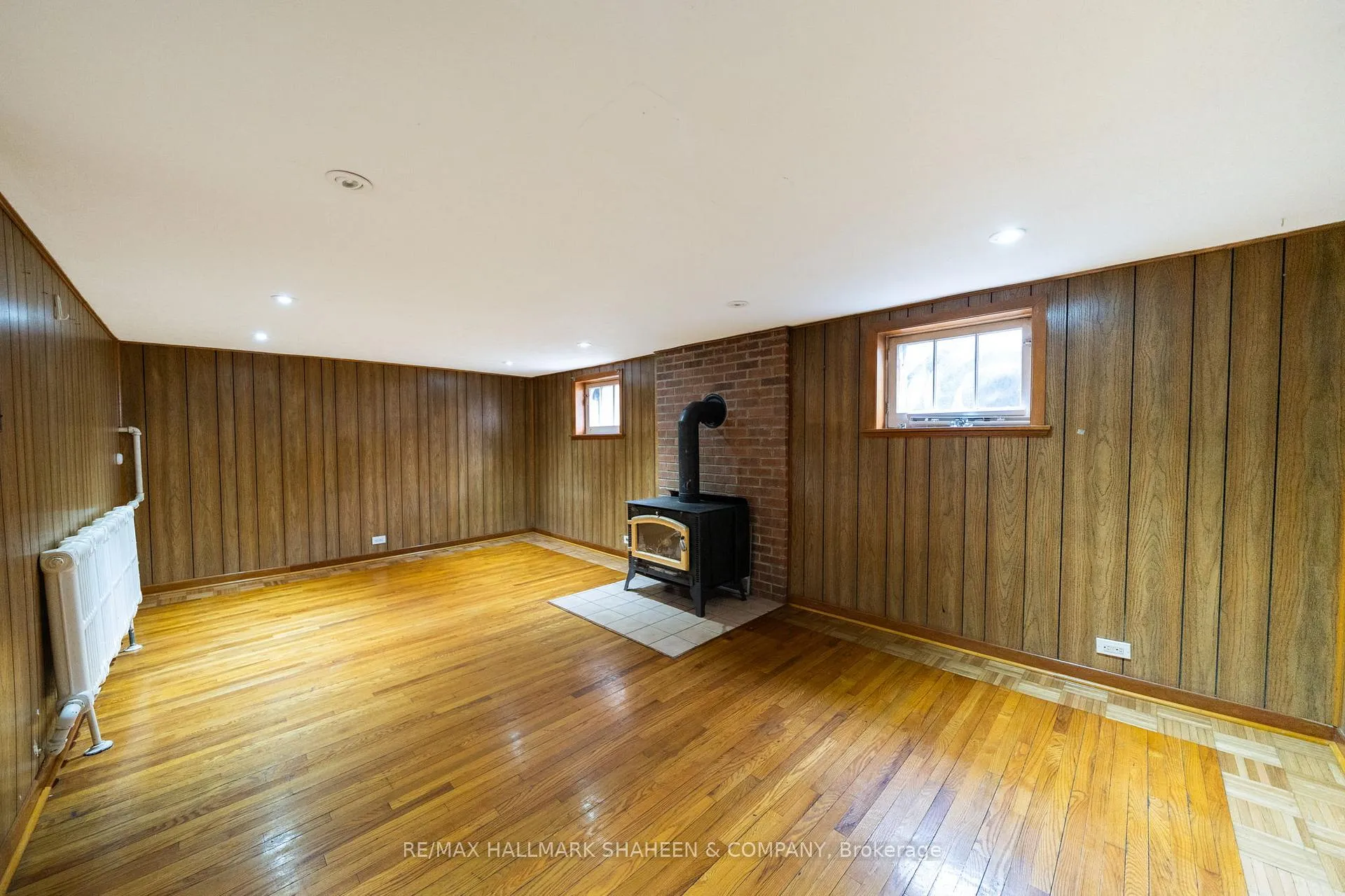 Photo 24 of 378 O'Connor Drive, Toronto, East York — HOMEH