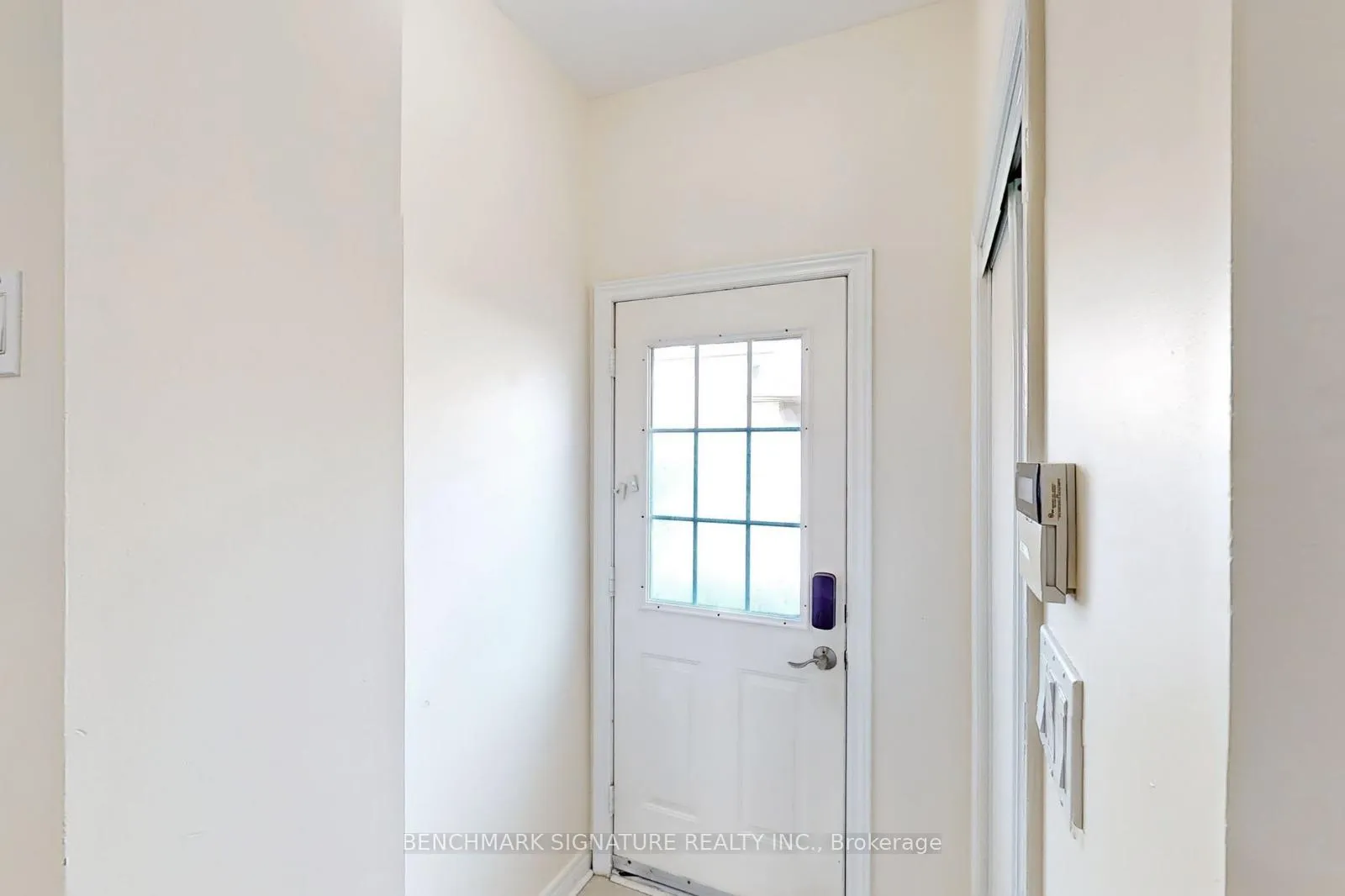 Photo 4 of 2030 Bur Oak Avenue, Markham, Greensborough — HOMEH