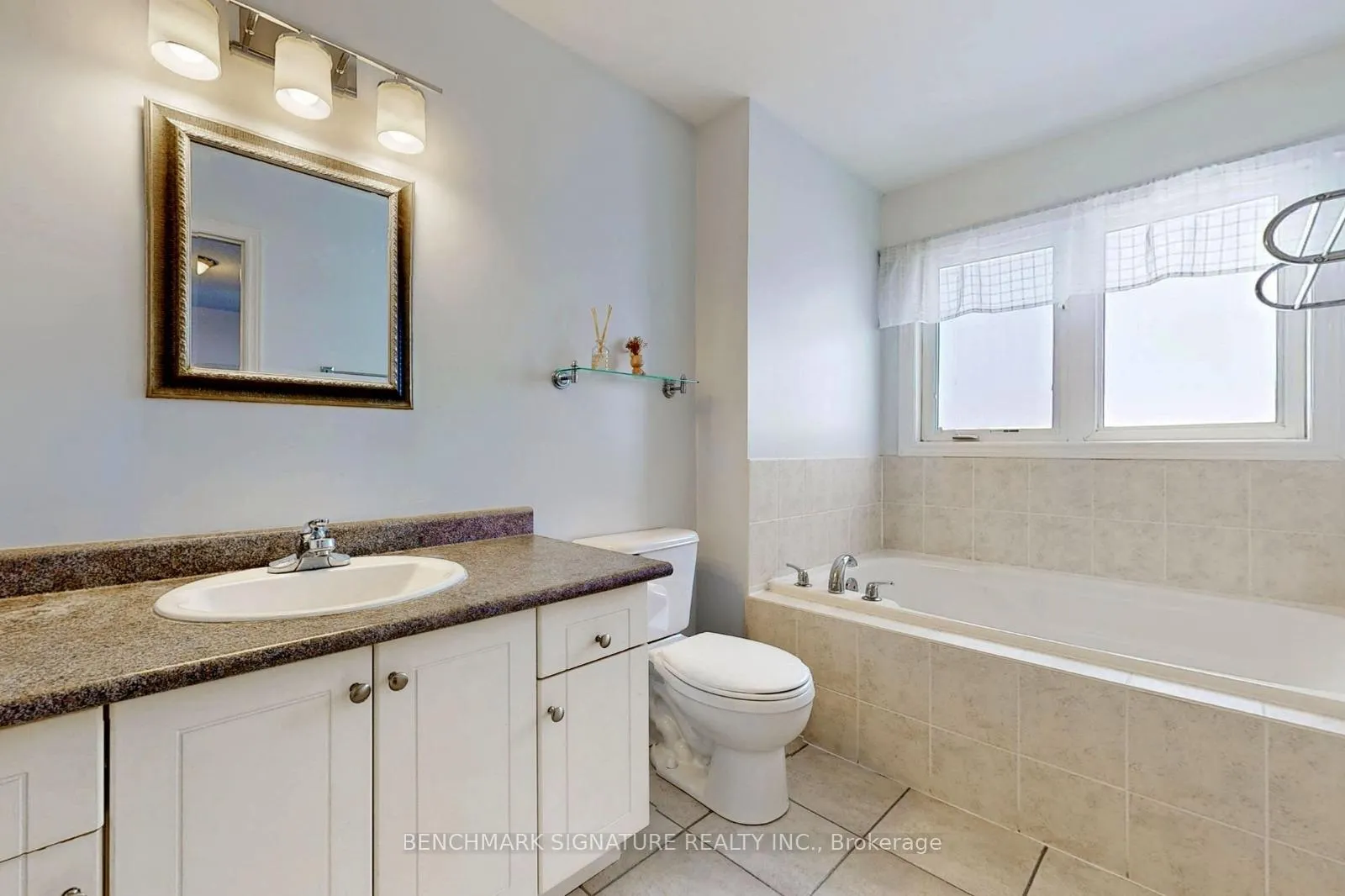 Photo 5 of 2030 Bur Oak Avenue, Markham, Greensborough — HOMEH