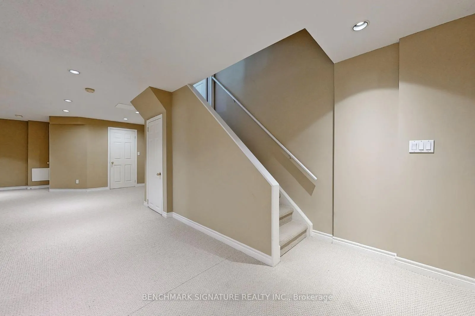 Photo 8 of 2030 Bur Oak Avenue, Markham, Greensborough — HOMEH