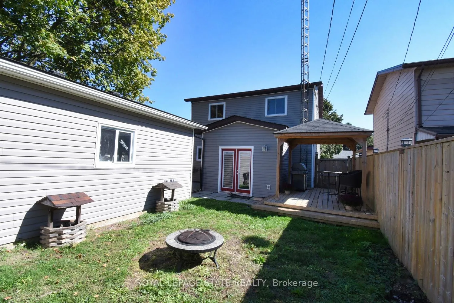 Photo 25 of 53 Seventh Avenue, Brantford — HOMEH