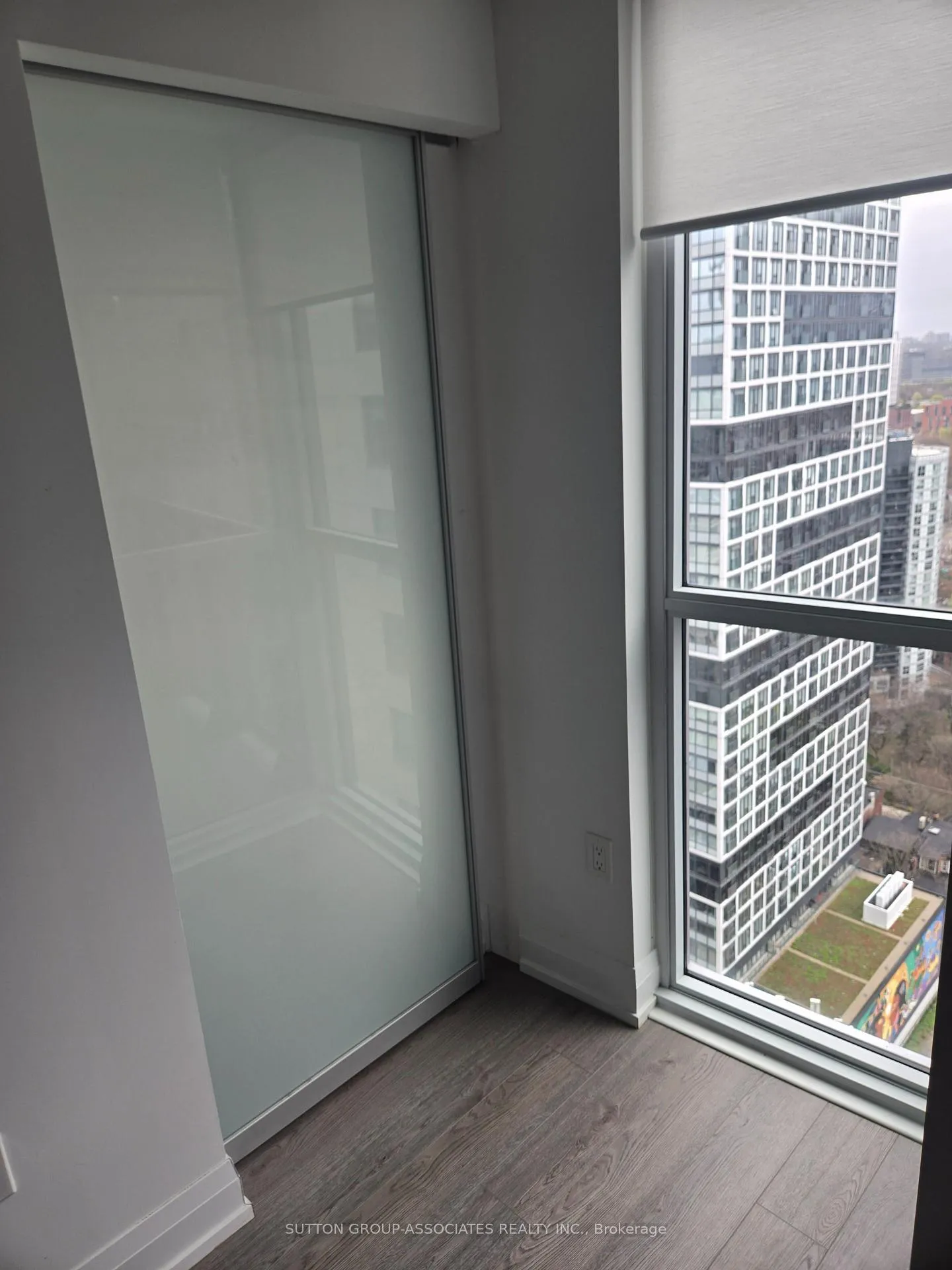 Photo 6 of Unit 3001, 77 Mutual Street, Toronto, Church-Yonge Corridor — HOMEH