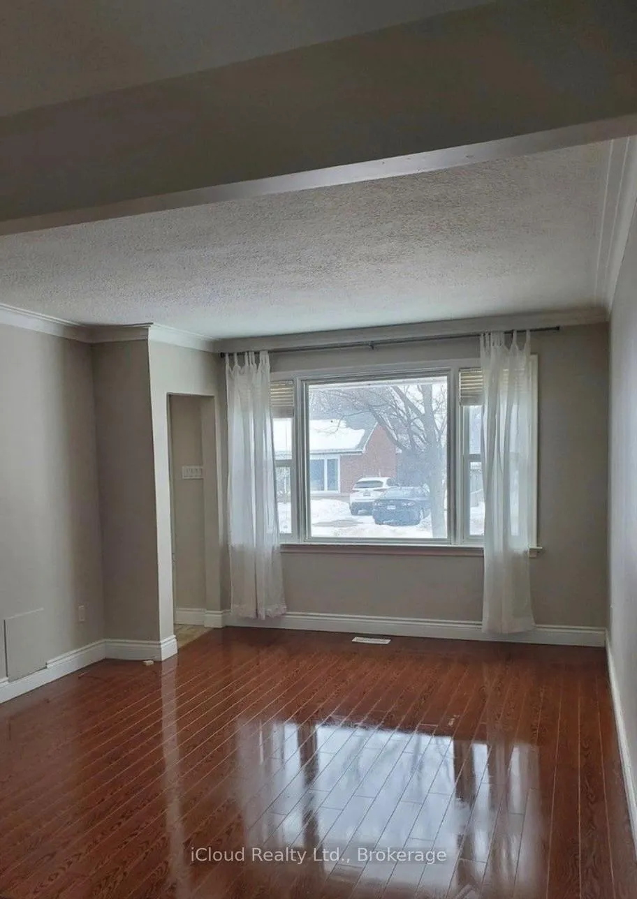 Photo 3 of 85 Elizabeth Street, Orangeville — HOMEH