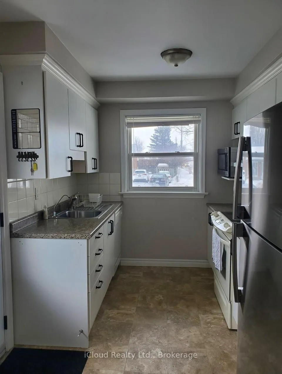 Photo 5 of 85 Elizabeth Street, Orangeville — HOMEH