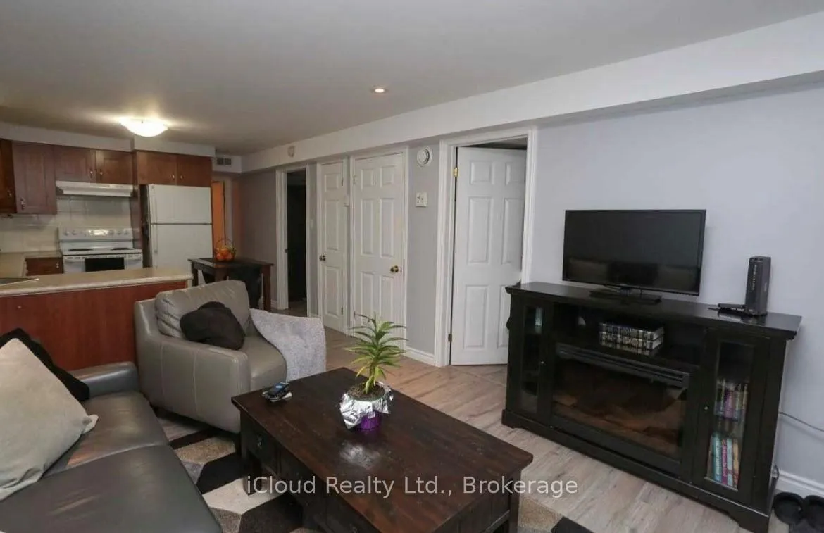 Photo 12 of 85 Elizabeth Street, Orangeville — HOMEH