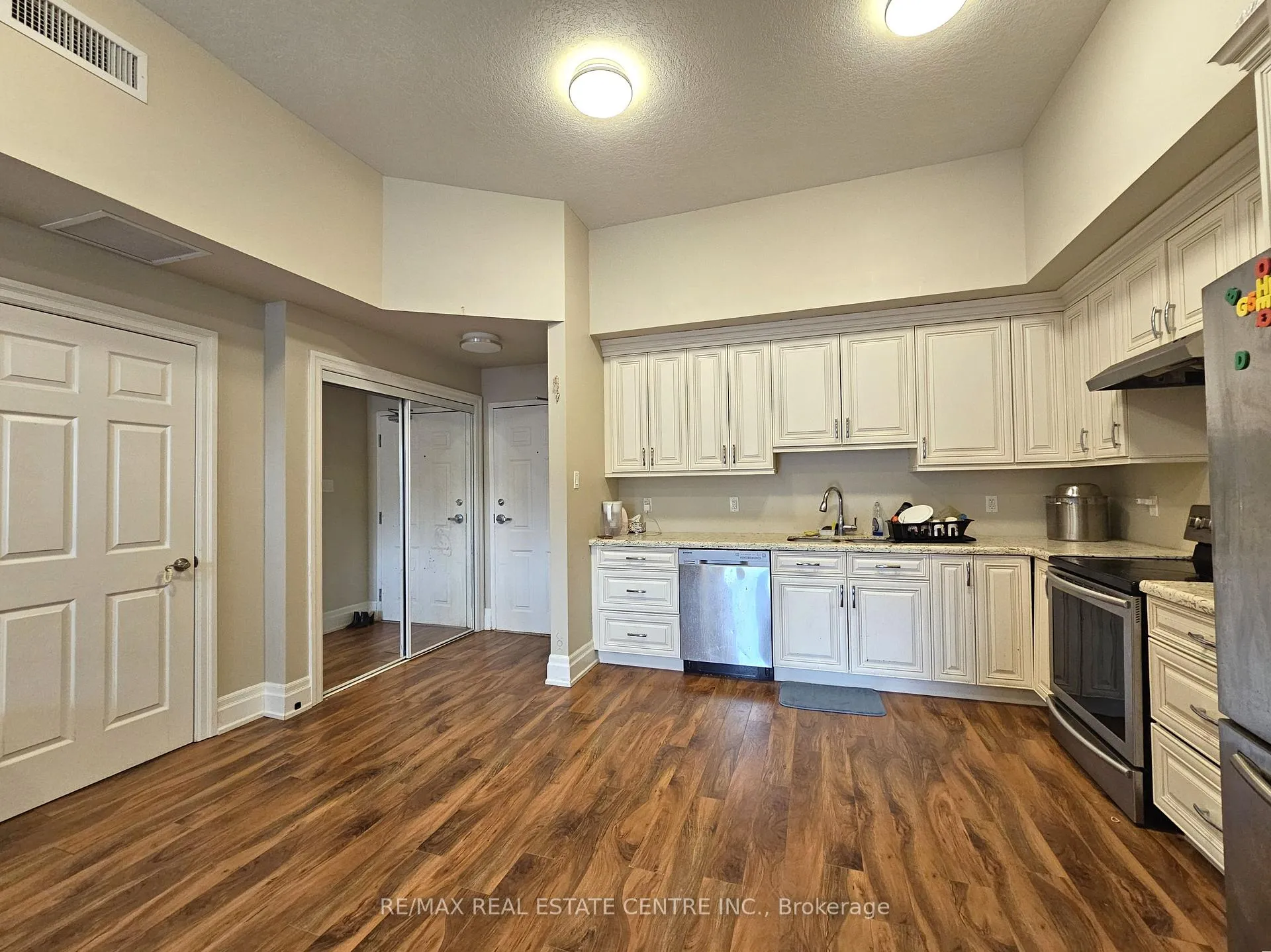 Photo 1 of Unit 201, 757 King Street E, Cambridge — HOMEH
