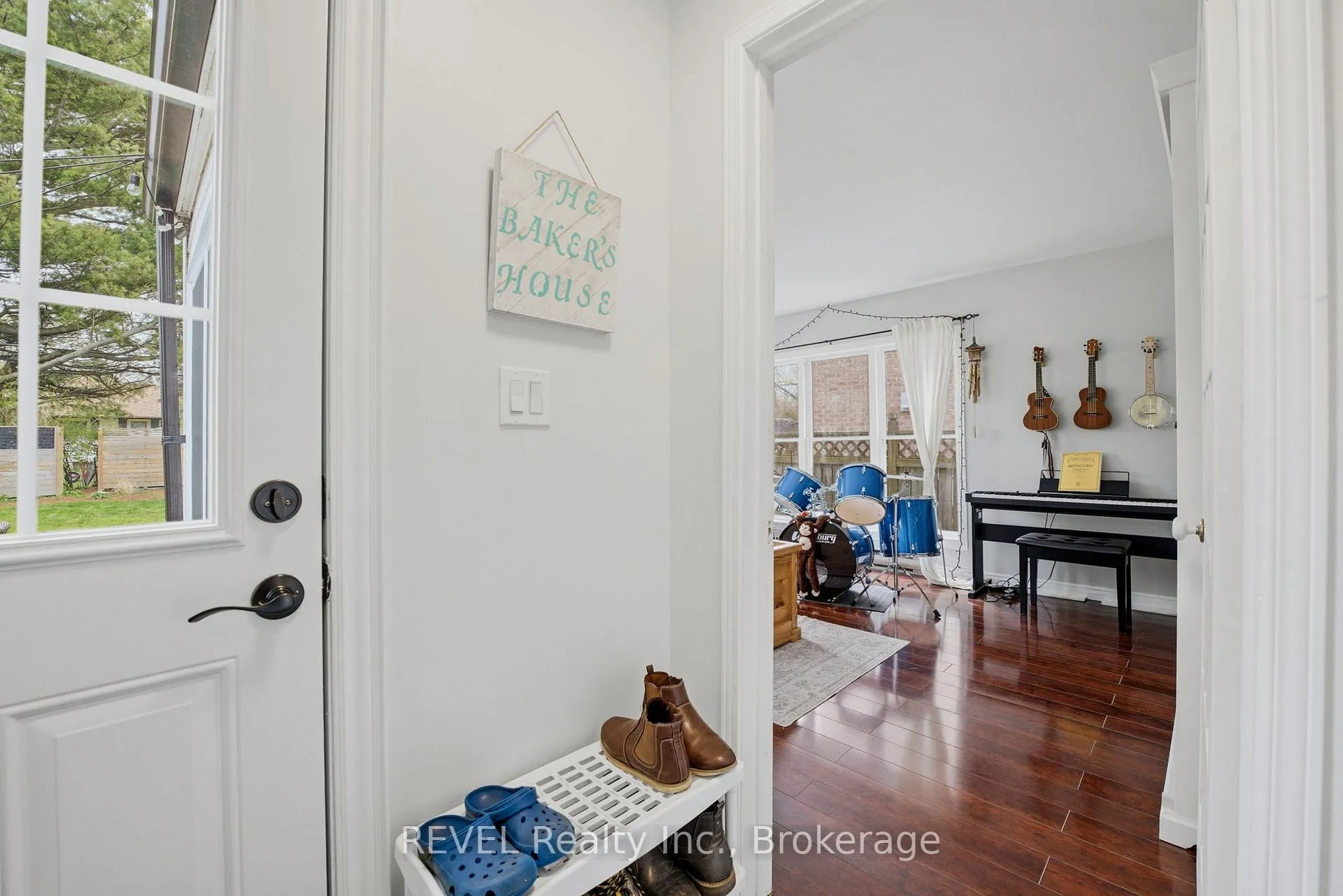 Photo 17 of 658 Geneva Street, St. Catharines, Lakeshore — HOMEH