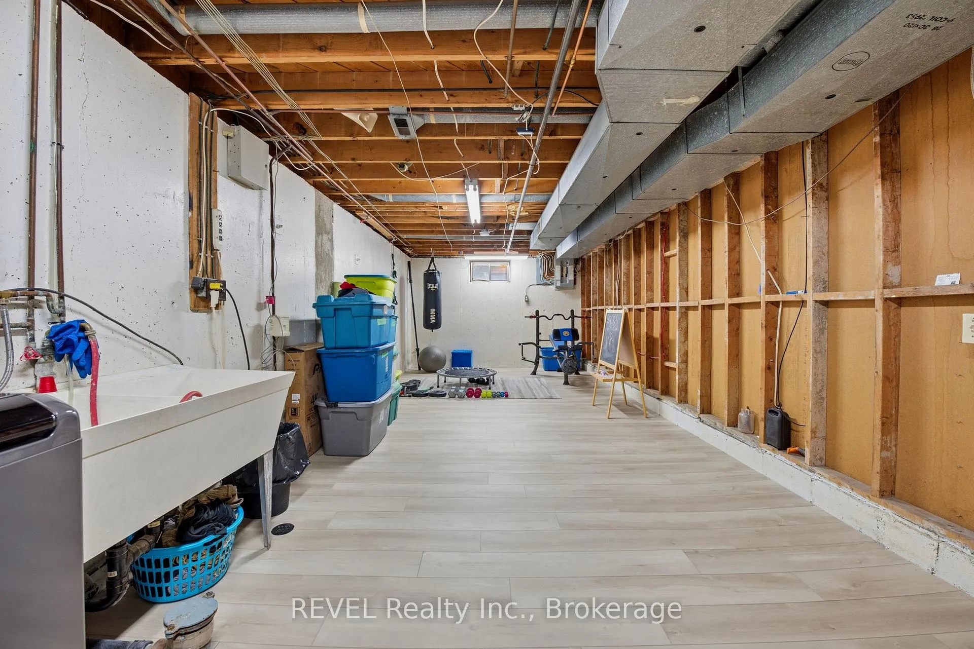 Photo 25 of 658 Geneva Street, St. Catharines, Lakeshore — HOMEH
