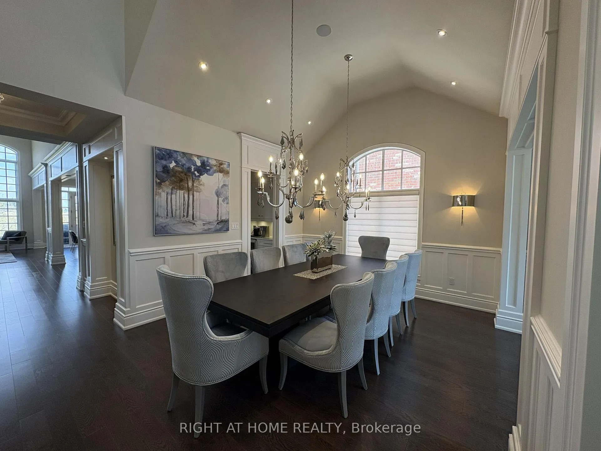 Photo 6 of 28 Coppermine Court, King, Nobleton — HOMEH