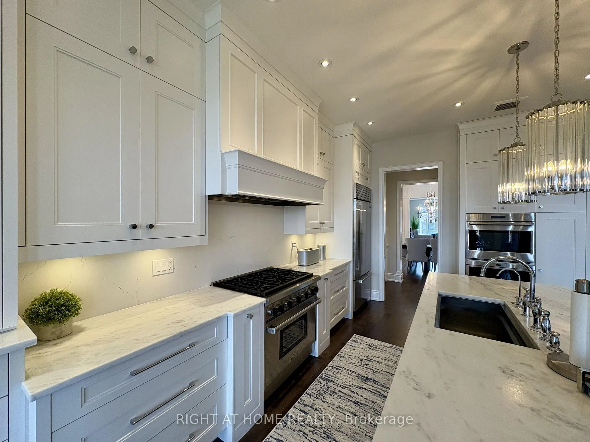 Photo 11 of 28 Coppermine Court, King, Nobleton — HOMEH