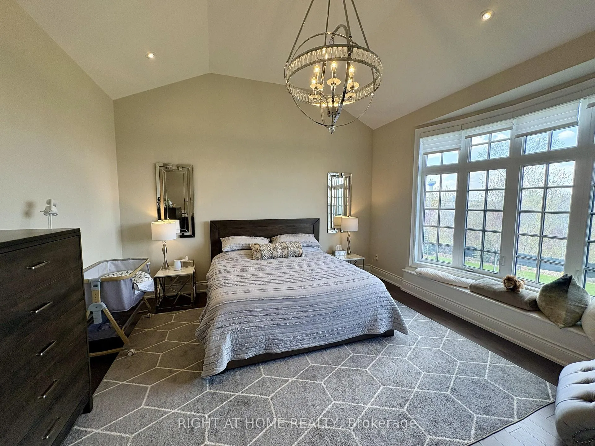 Photo 20 of 28 Coppermine Court, King, Nobleton — HOMEH