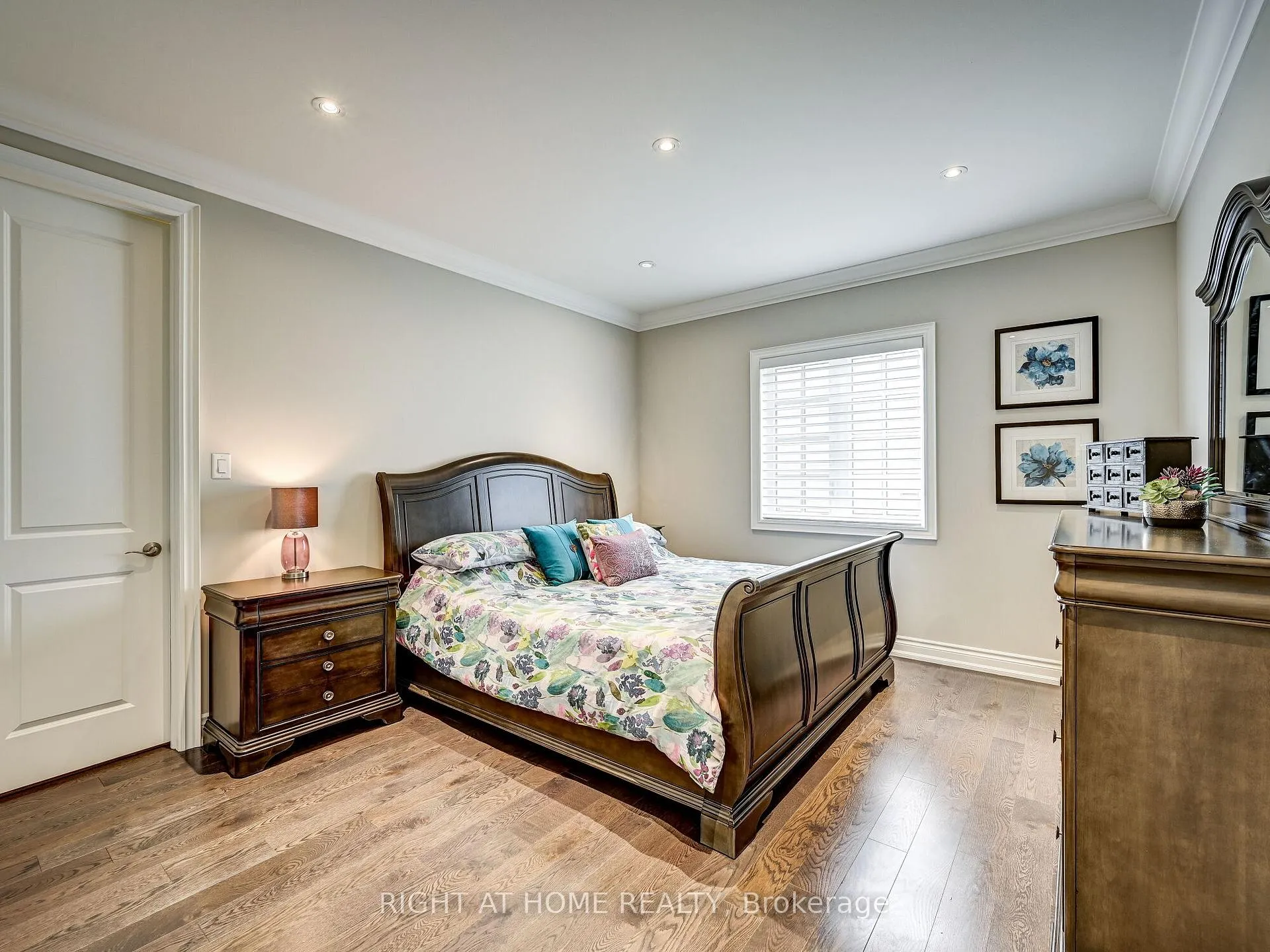 Photo 28 of 28 Coppermine Court, King, Nobleton — HOMEH
