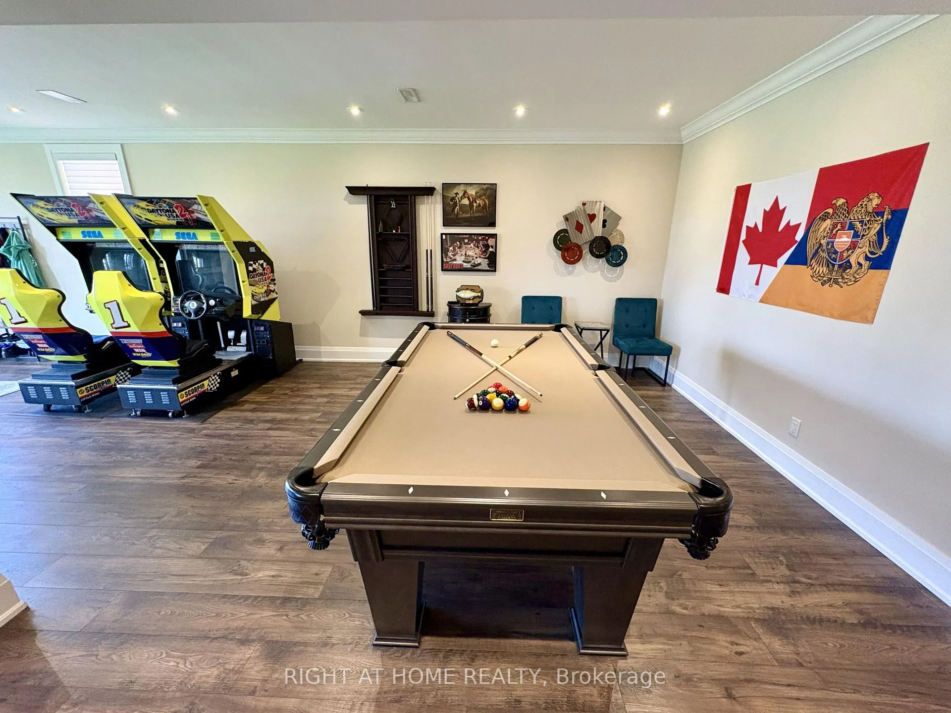 Photo 41 of 28 Coppermine Court, King, Nobleton — HOMEH