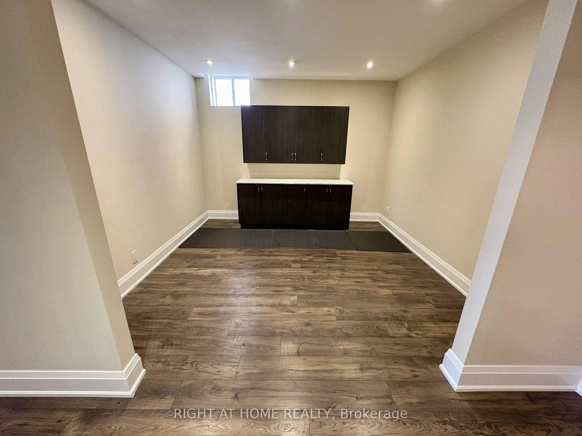 Photo 42 of 28 Coppermine Court, King, Nobleton — HOMEH