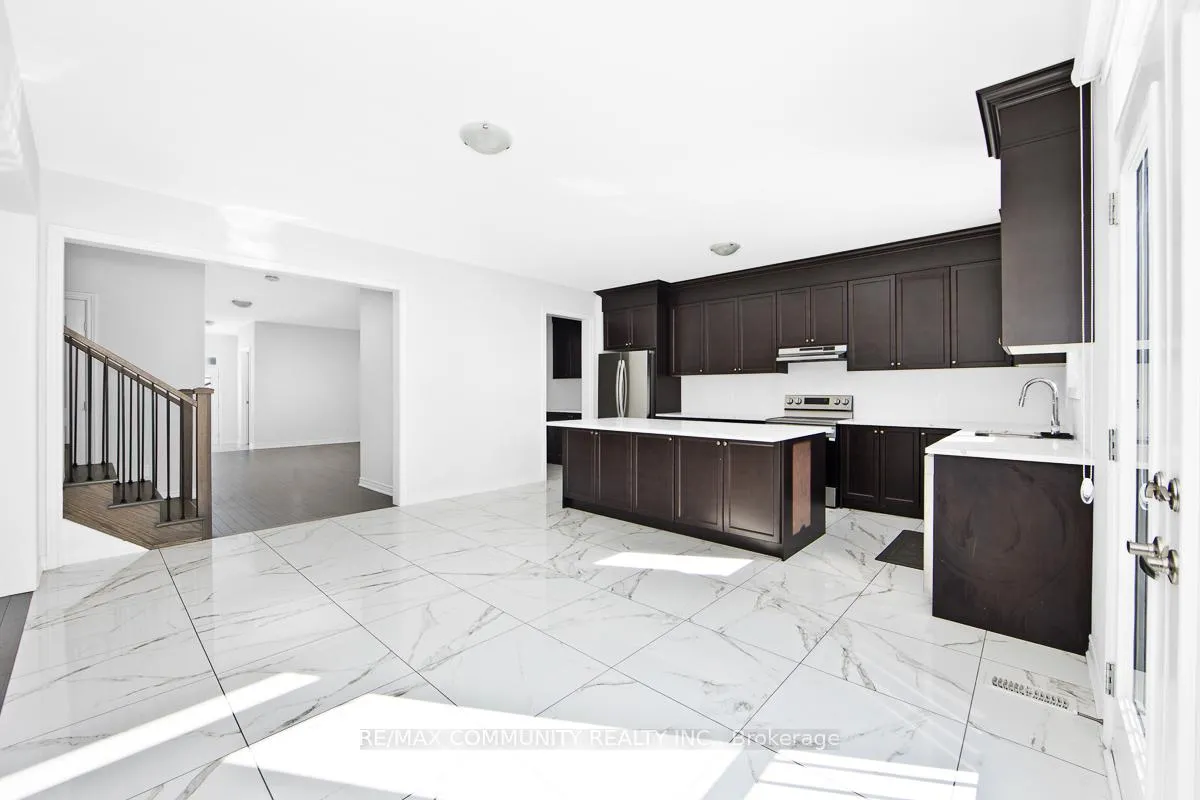 Photo 9 of 57 Bud Leggett Crescent, Georgina, Keswick South — HOMEH