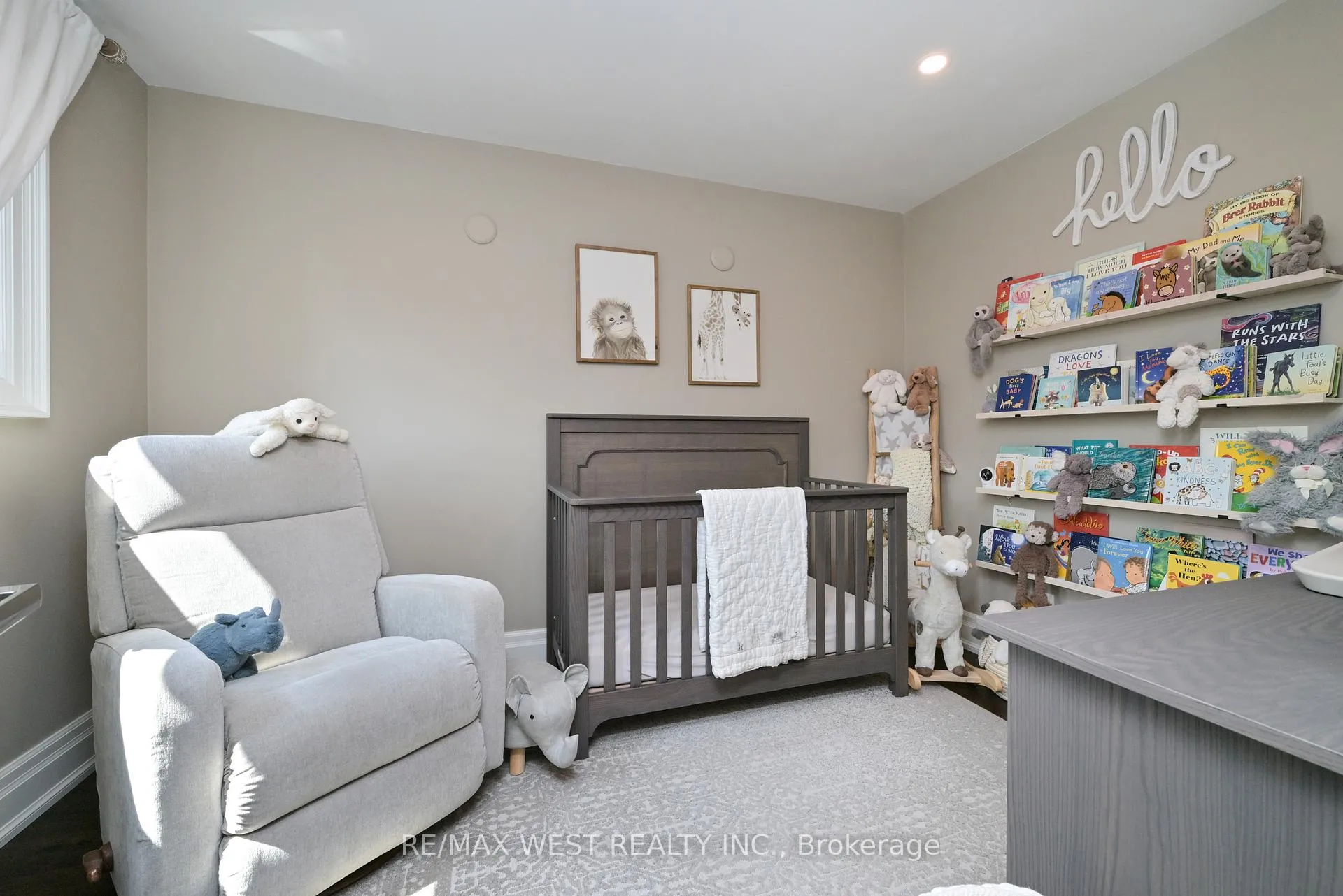Photo 14 of 17 Pineridge Drive, Caledon, Palgrave — HOMEH