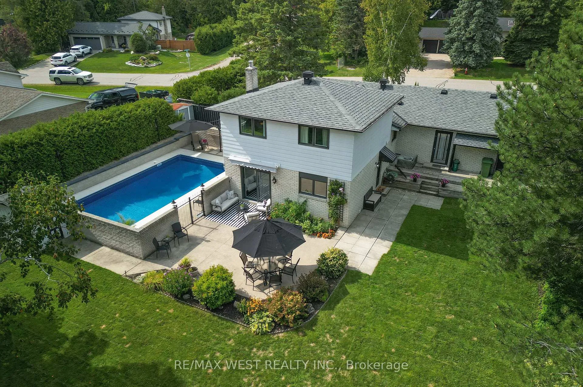 Photo 29 of 17 Pineridge Drive, Caledon, Palgrave — HOMEH