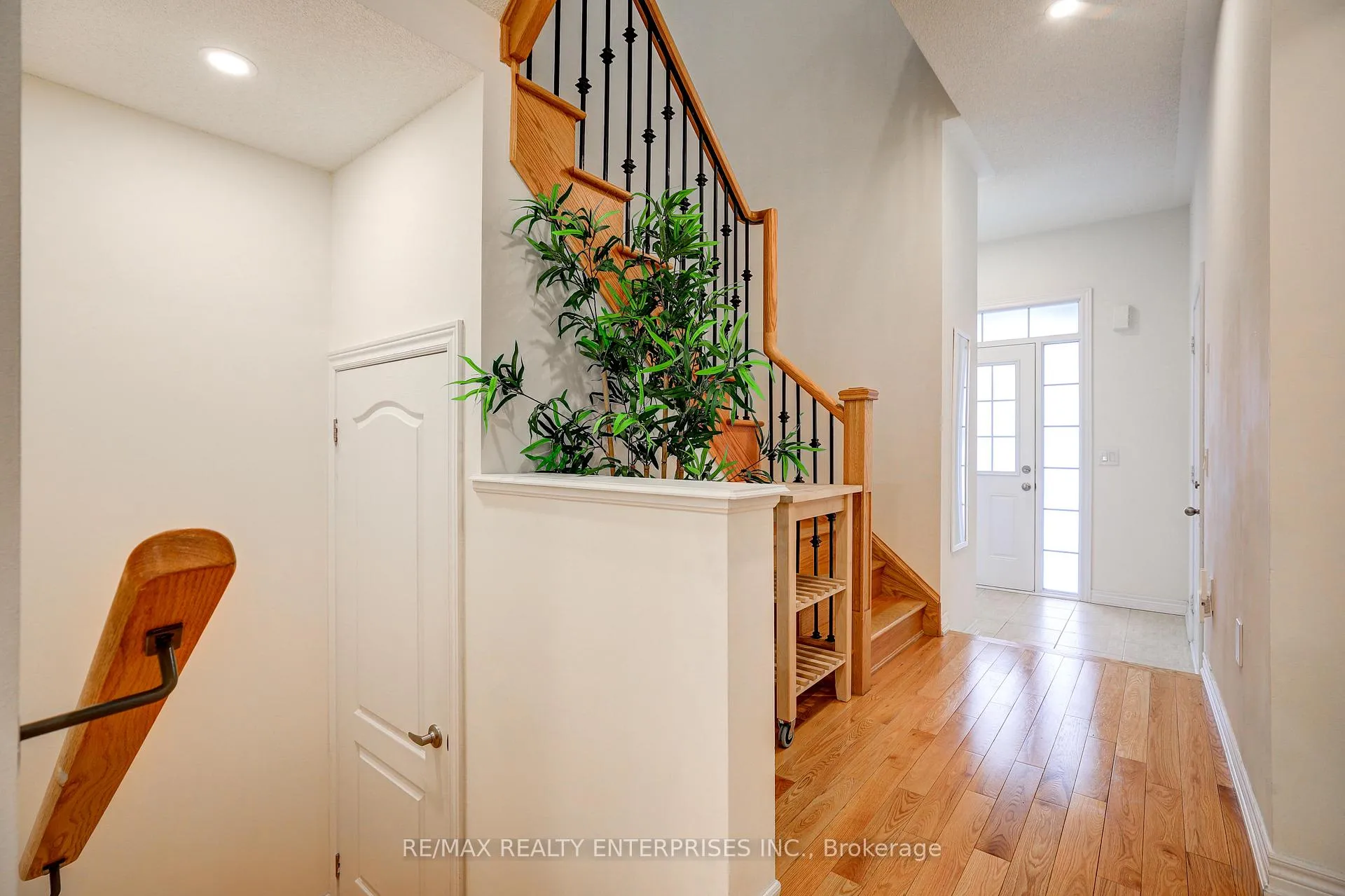 Photo 19 of 51 Davenfield Circle, Brampton, Bram East — HOMEH
