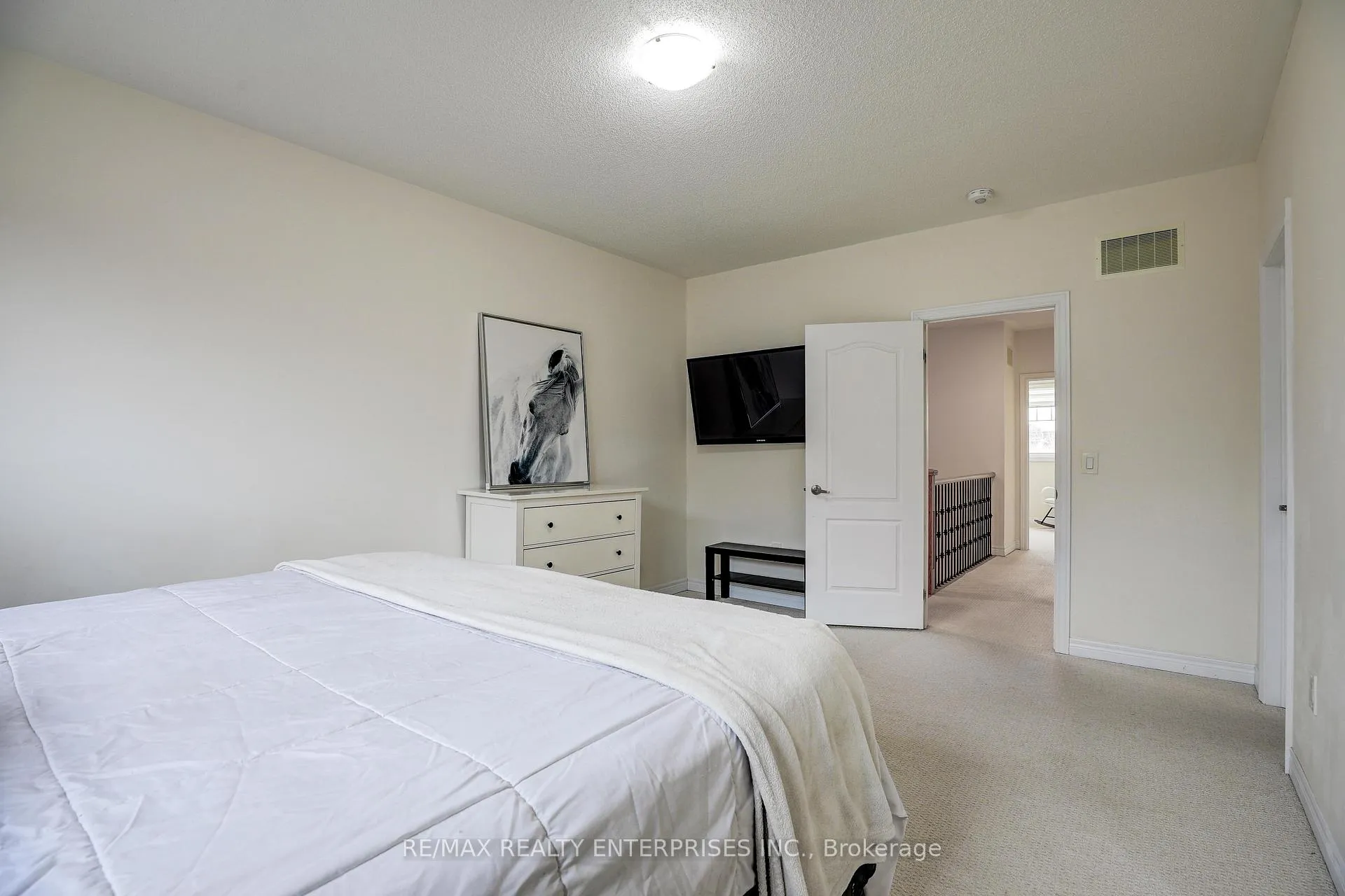 Photo 26 of 51 Davenfield Circle, Brampton, Bram East — HOMEH