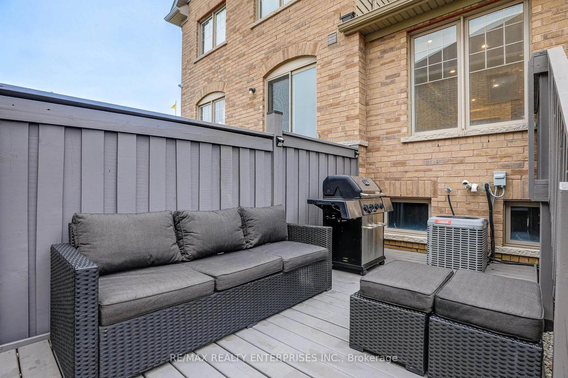 Photo 33 of 51 Davenfield Circle, Brampton, Bram East — HOMEH