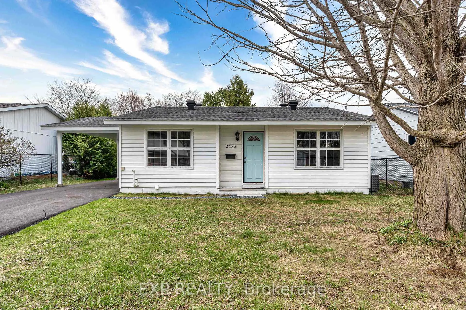 Front of 2158 Fillmore Crescent