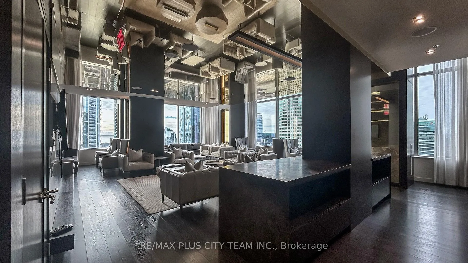 Photo 10 of Unit 1513, 88 Scott Street, Toronto, Church-Yonge Corridor — HOMEH