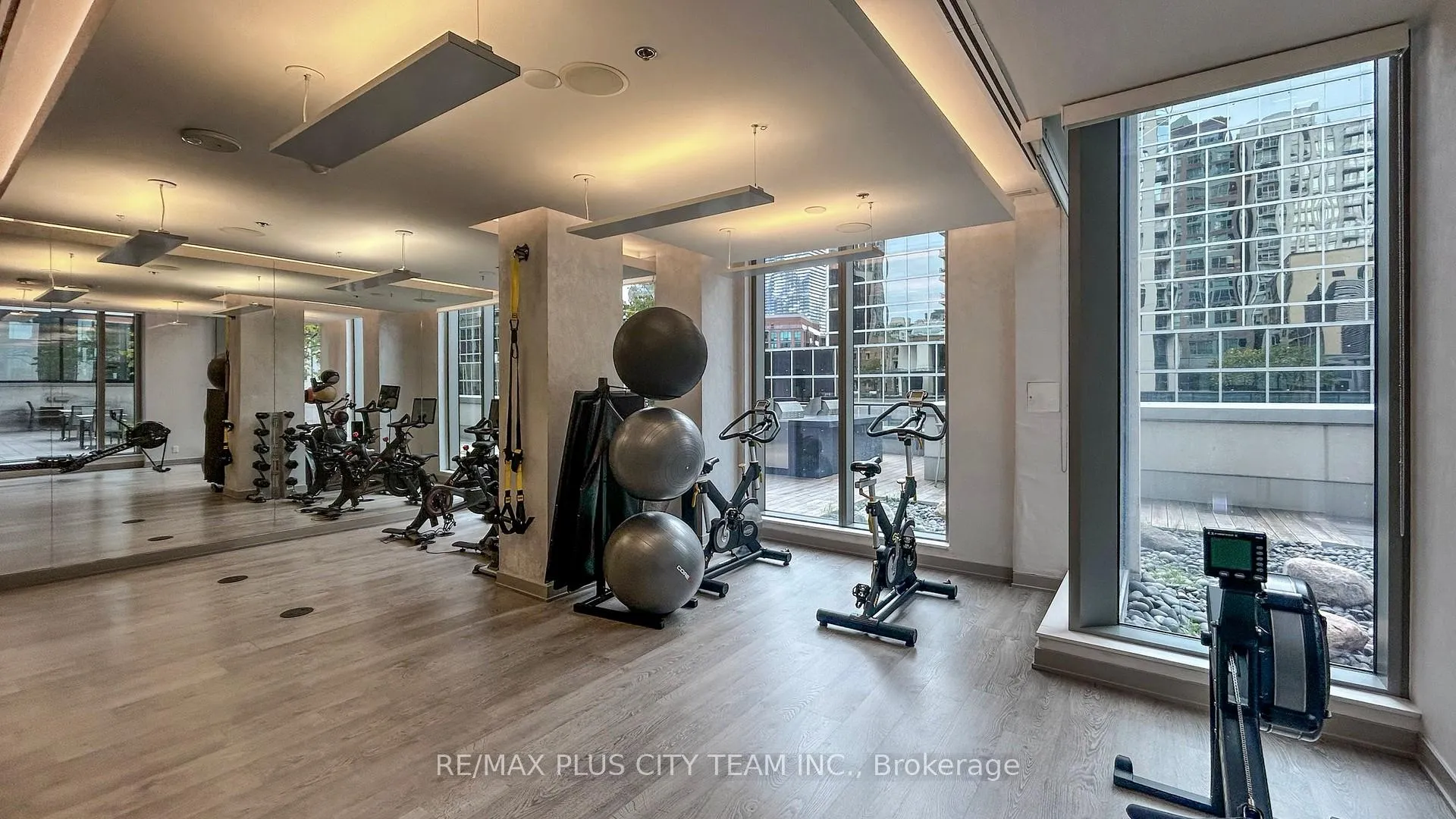 Photo 33 of Unit 1513, 88 Scott Street, Toronto, Church-Yonge Corridor — HOMEH