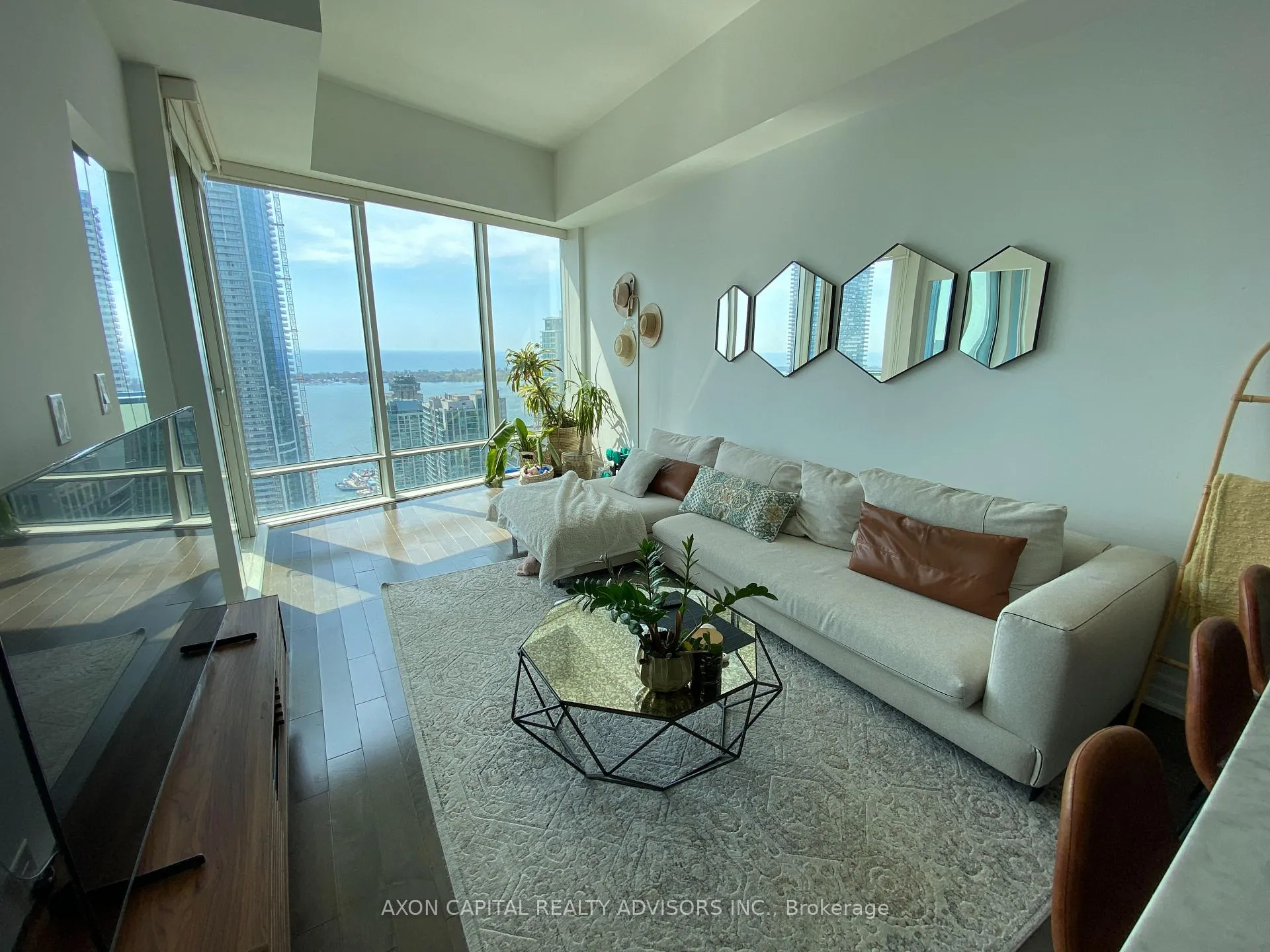 Photo 2 of Unit 4801, 8 The Esplanade, Toronto, Waterfront Communities — HOMEH