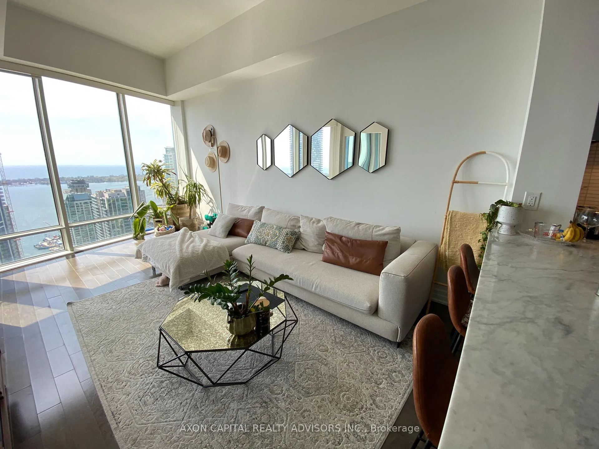 Photo 6 of Unit 4801, 8 The Esplanade, Toronto, Waterfront Communities — HOMEH