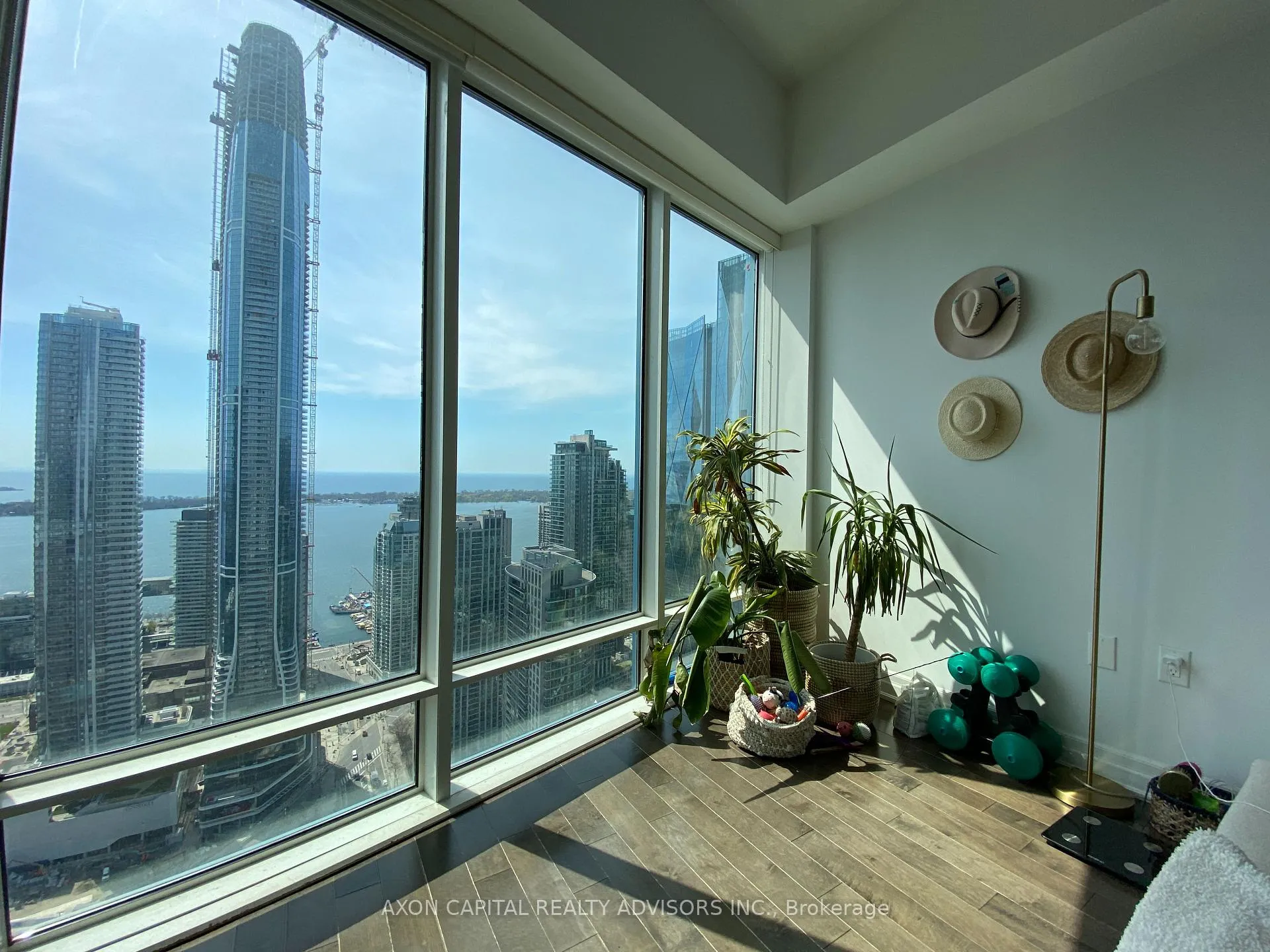 Photo 10 of Unit 4801, 8 The Esplanade, Toronto, Waterfront Communities — HOMEH