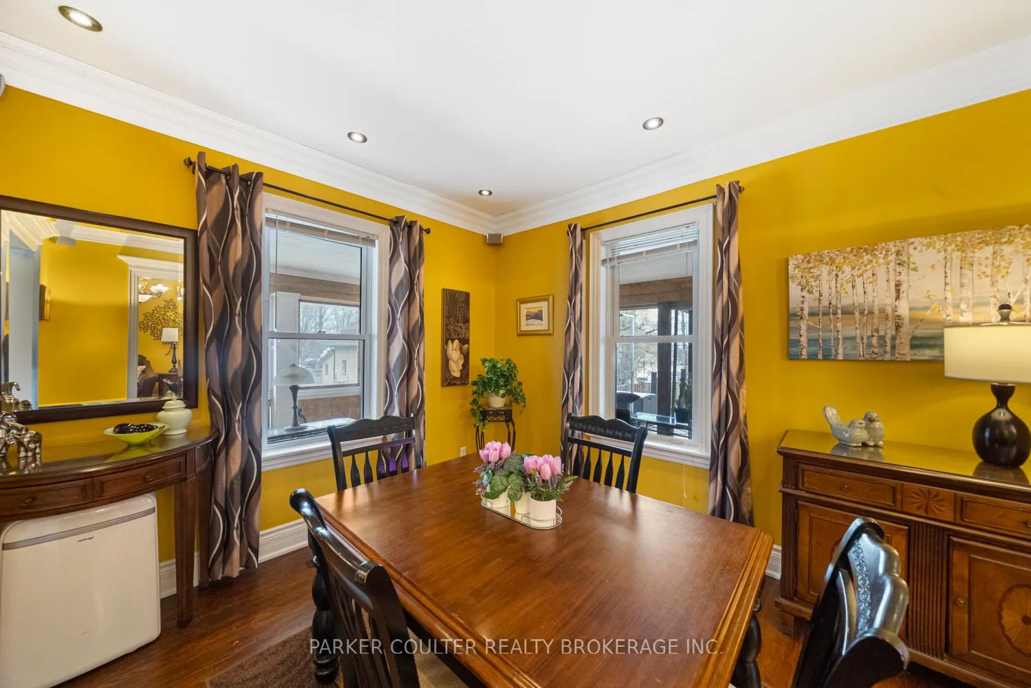 Photo 7 of 683 Ottawa Street, Midland — HOMEH
