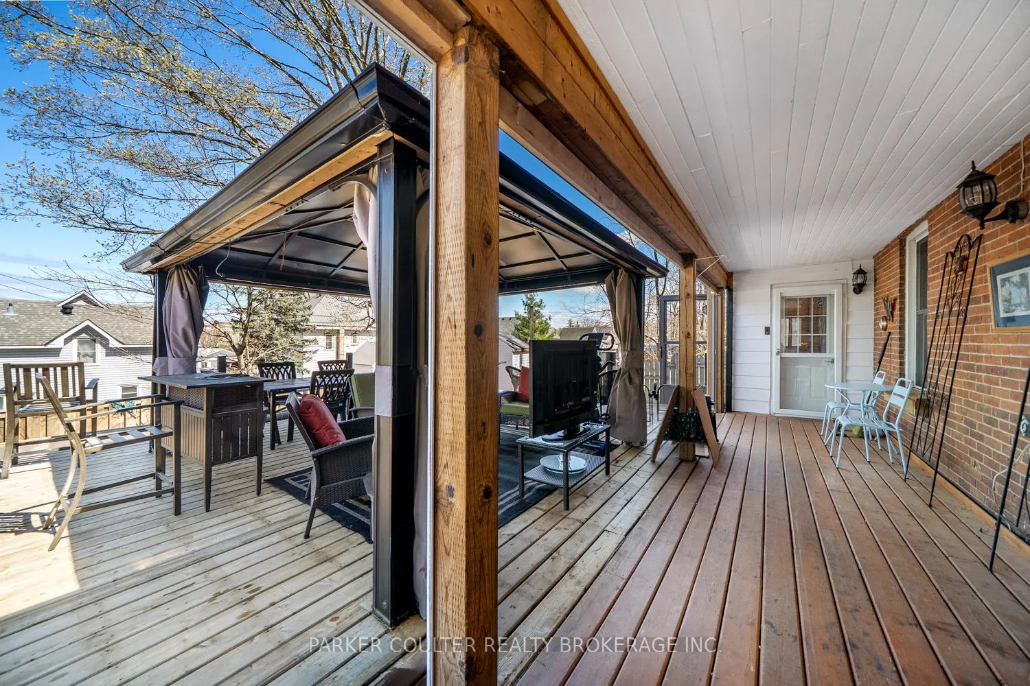 Photo 36 of 683 Ottawa Street, Midland — HOMEH