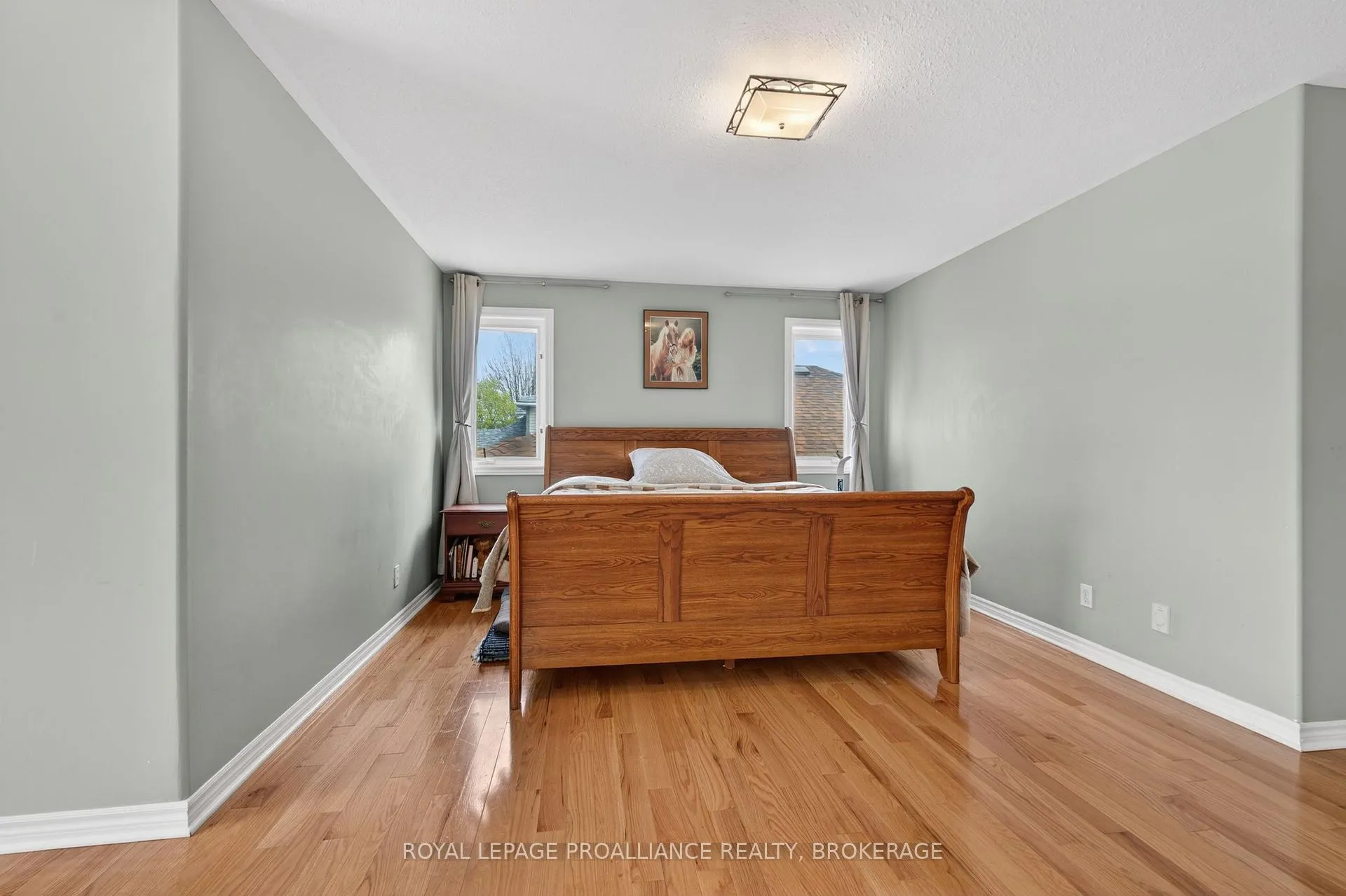 Photo 20 of 45 Biscayne Street, Kingston, Kingston East (Incl Barret Crt) — HOMEH