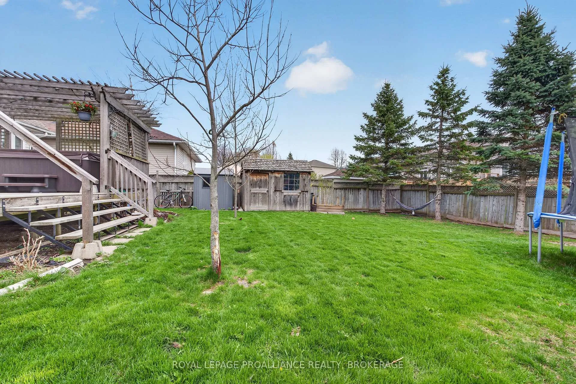 Photo 35 of 45 Biscayne Street, Kingston, Kingston East (Incl Barret Crt) — HOMEH