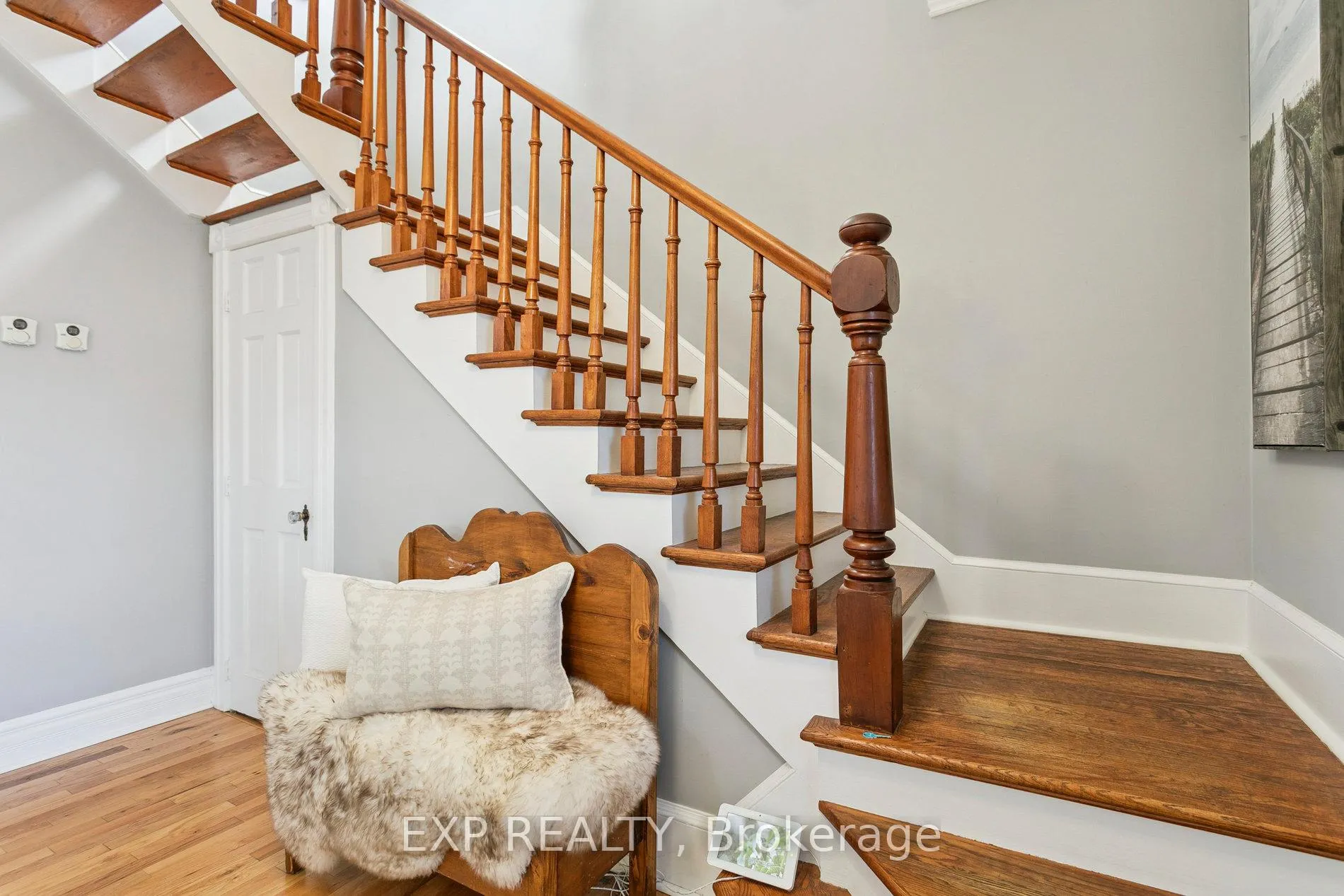 Photo 8 of 132 Queen Street W, Cambridge, Hespeler Village — HOMEH