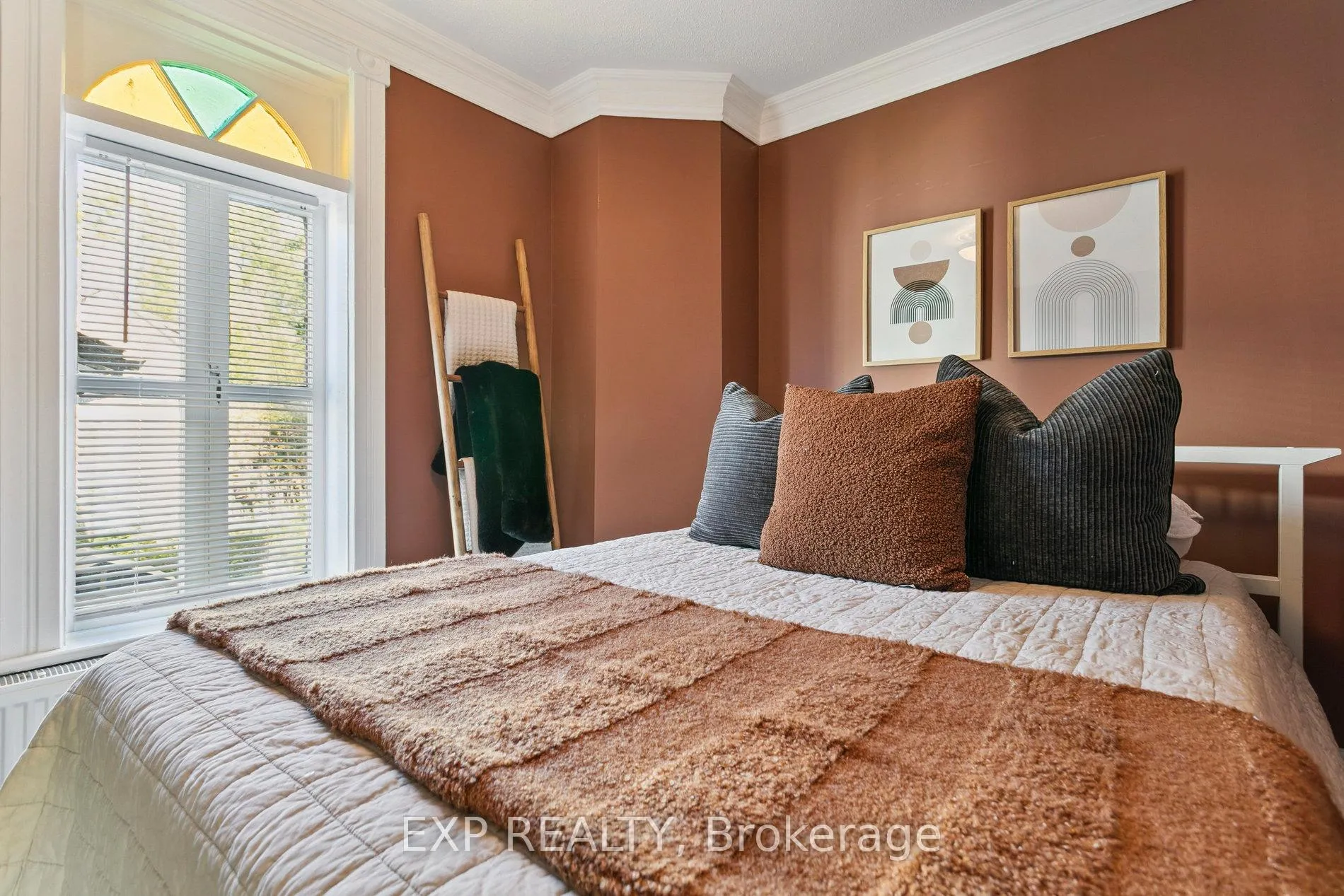 Photo 39 of 132 Queen Street W, Cambridge, Hespeler Village — HOMEH