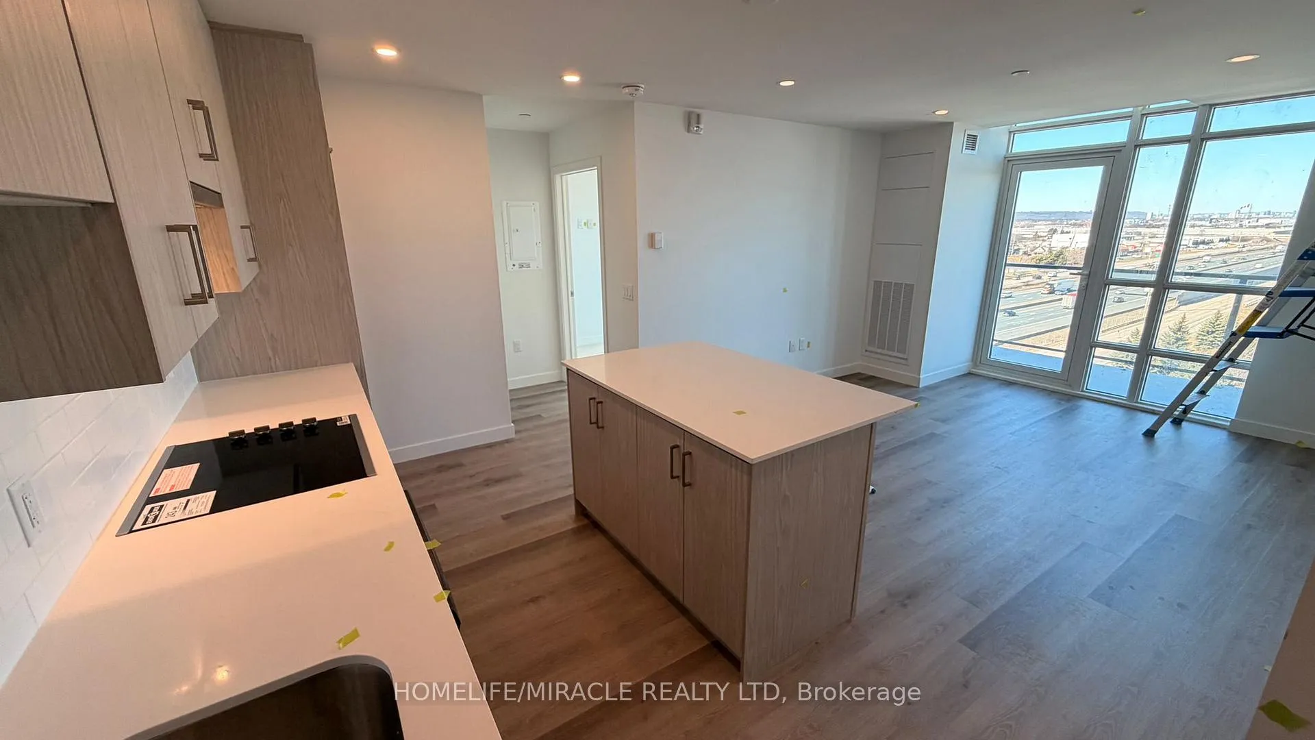 Photo 8 of 461 Green Road, Hamilton, Lakeshore — HOMEH