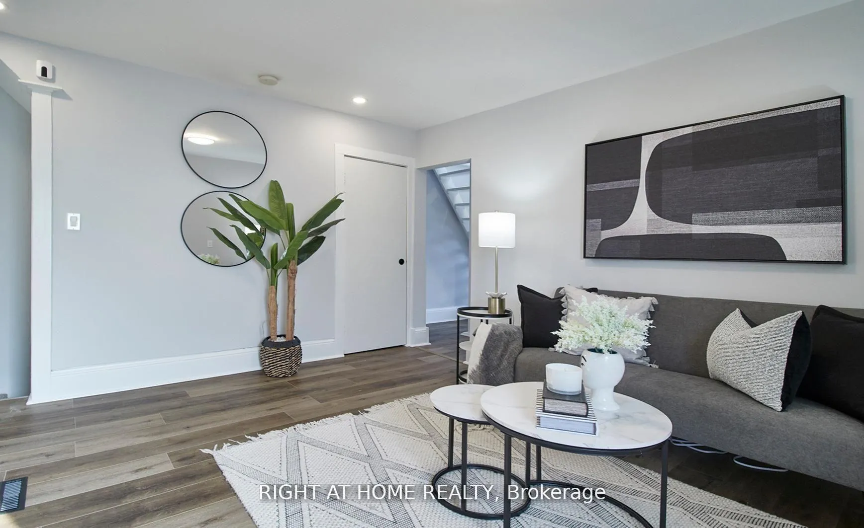 Photo 7 of Unit Upper, 124 Agnes Street, Oshawa, O'Neill — HOMEH