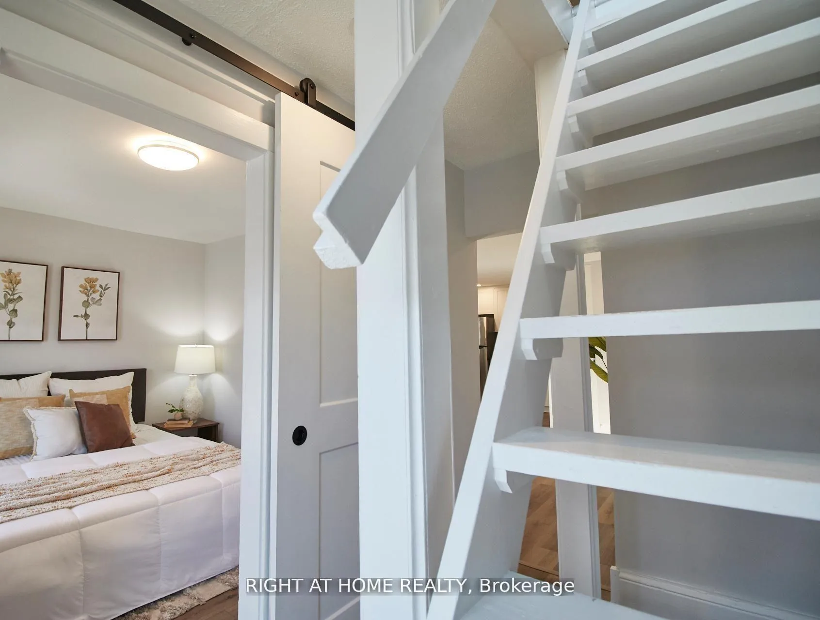 Photo 15 of Unit Upper, 124 Agnes Street, Oshawa, O'Neill — HOMEH