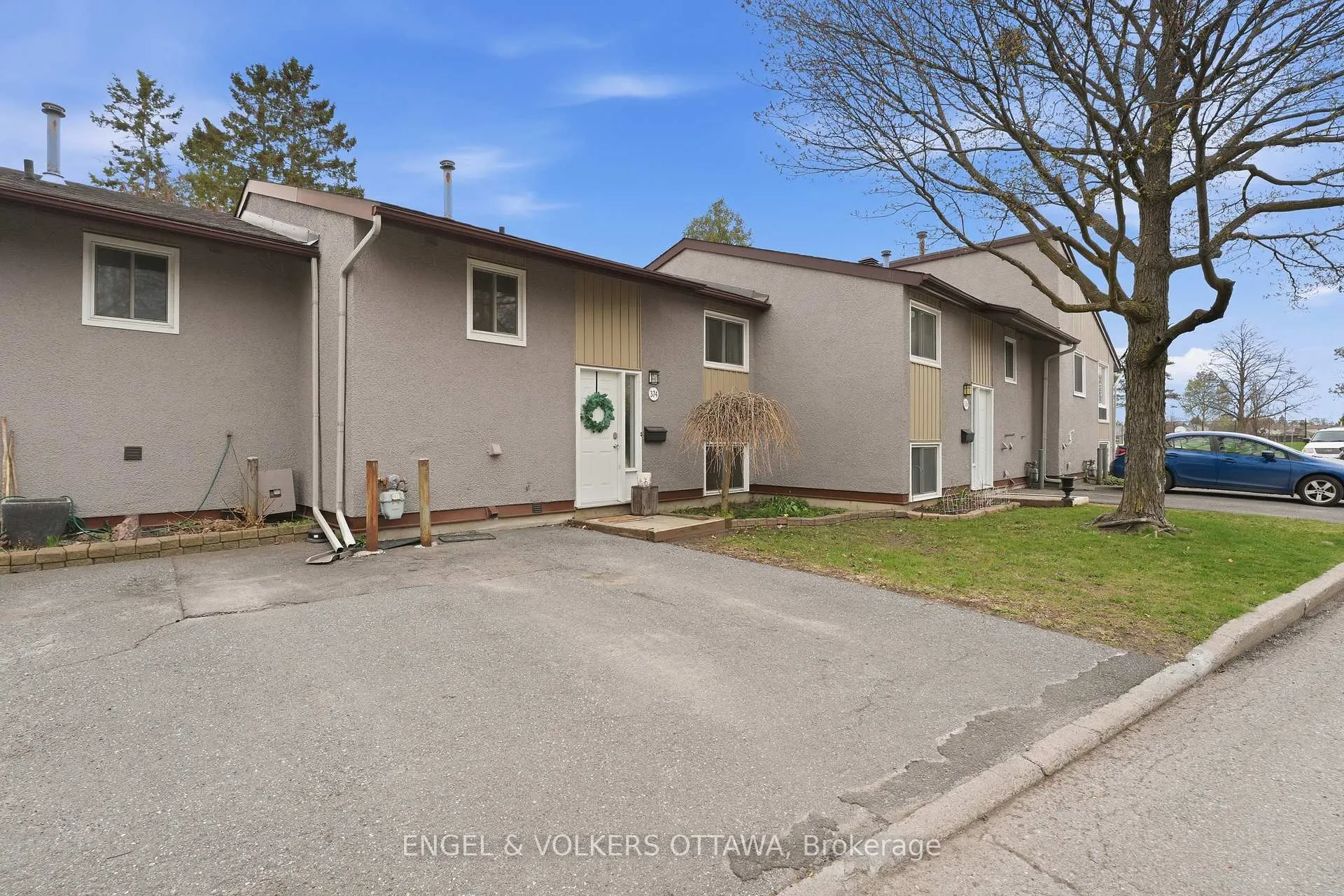 Photo 3 of 374 Woodfield Drive, Ottawa, Tanglewood — HOMEH