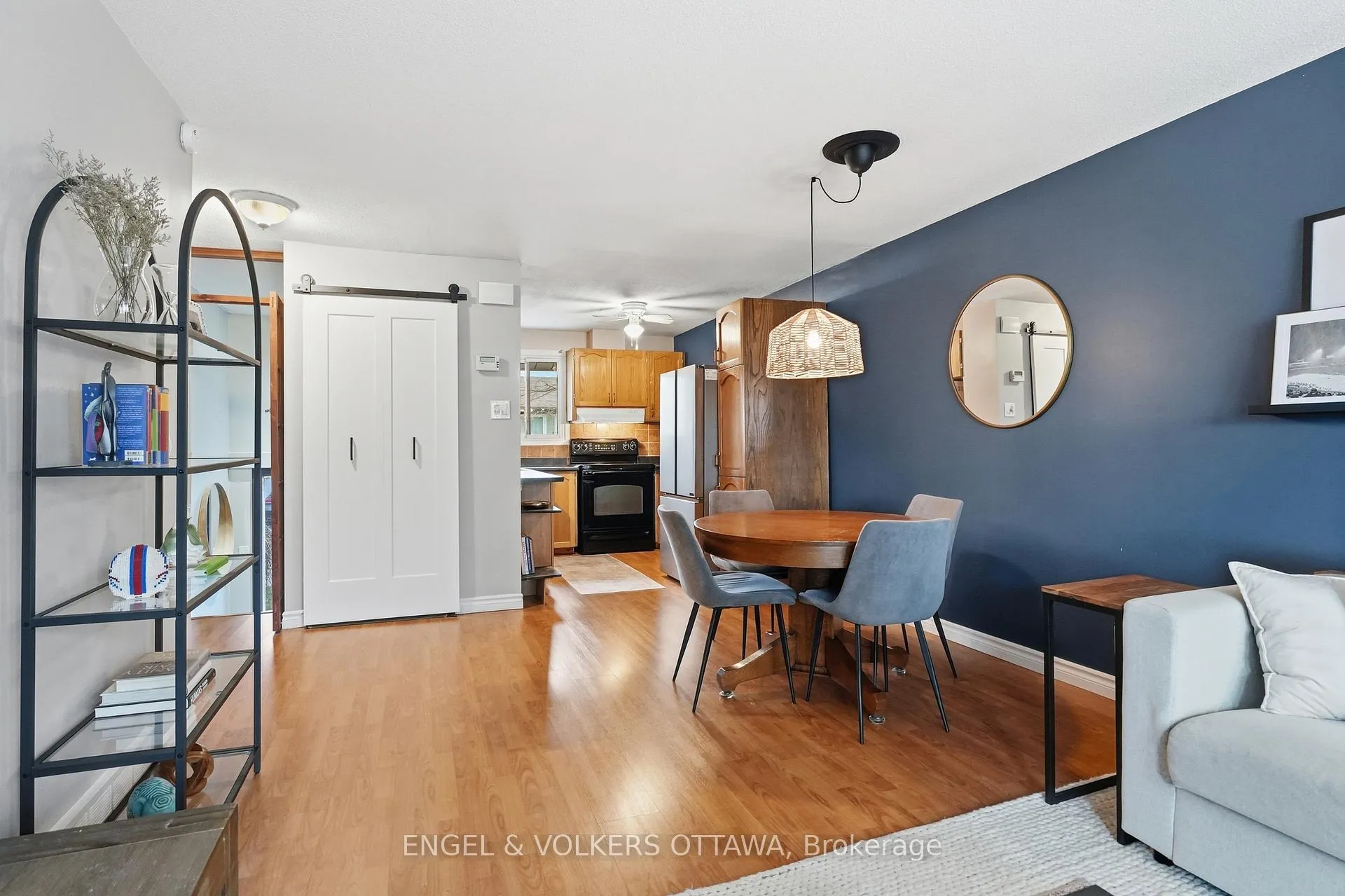 Photo 8 of 374 Woodfield Drive, Ottawa, Tanglewood — HOMEH