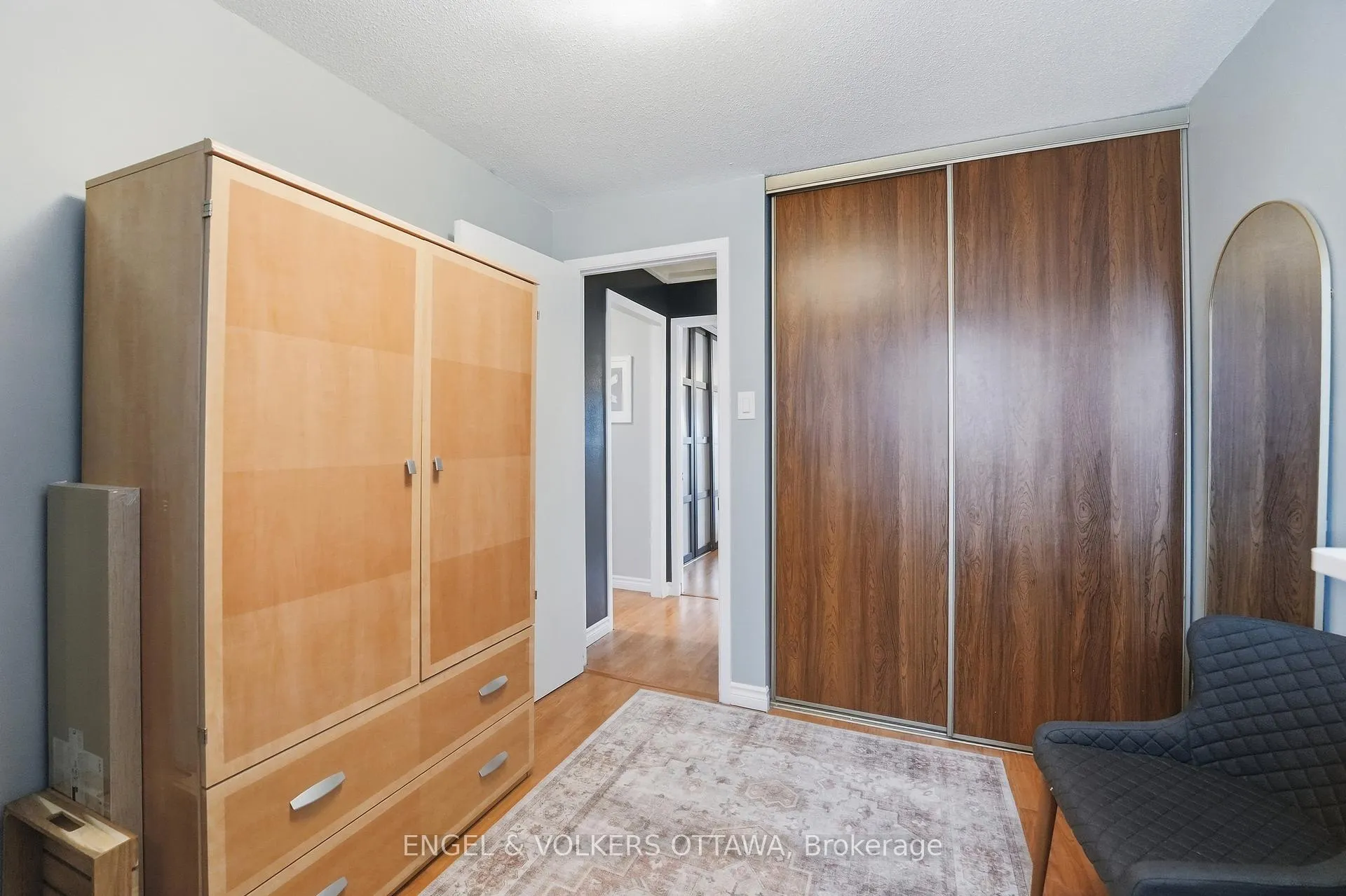 Photo 22 of 374 Woodfield Drive, Ottawa, Tanglewood — HOMEH