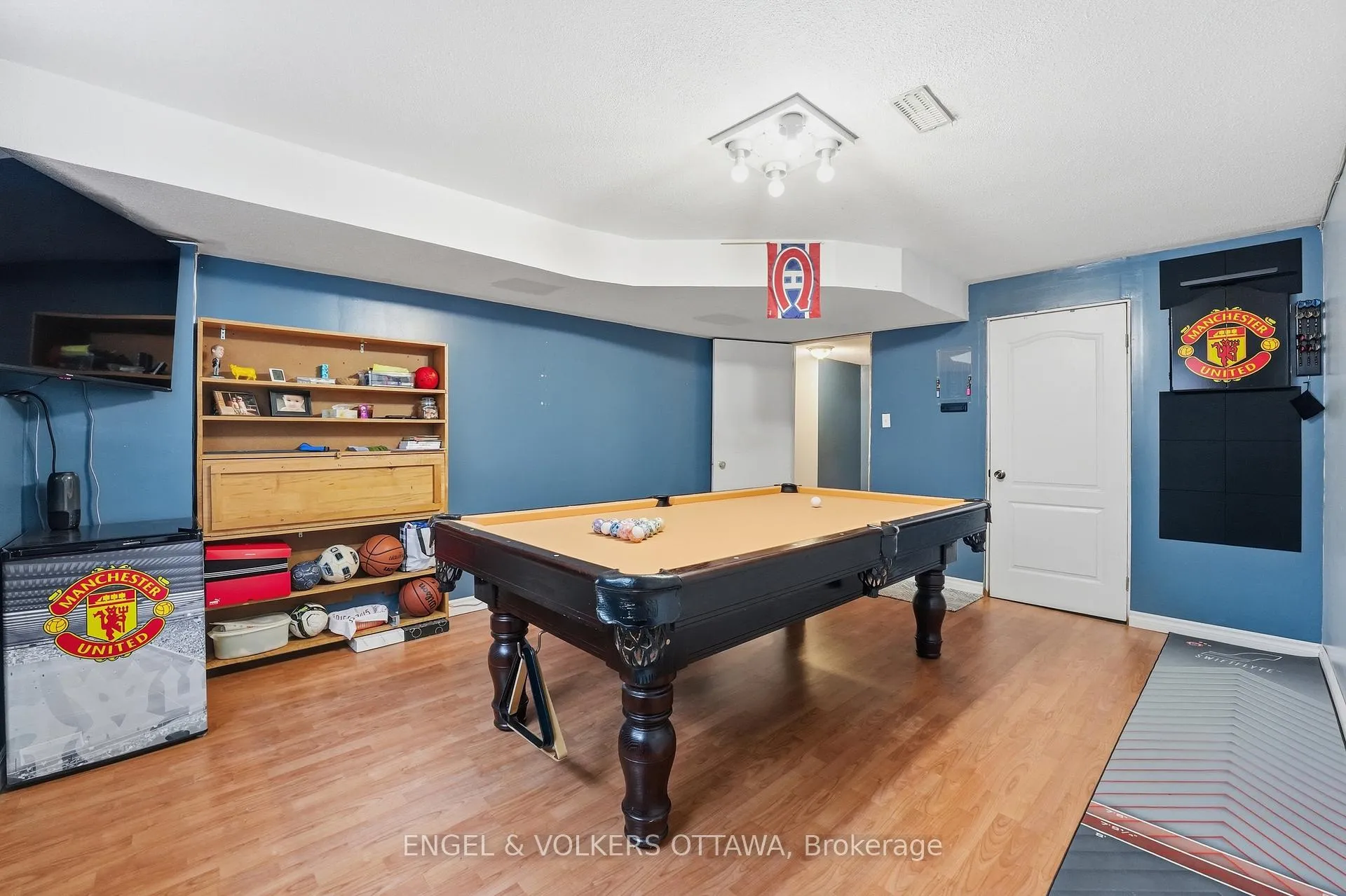 Photo 25 of 374 Woodfield Drive, Ottawa, Tanglewood — HOMEH