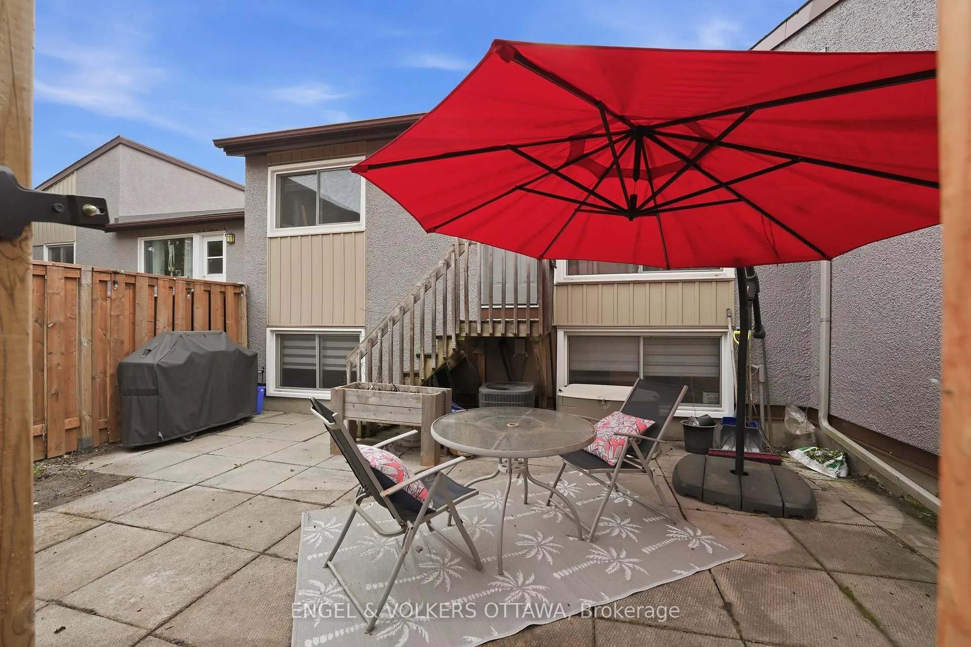 Photo 37 of 374 Woodfield Drive, Ottawa, Tanglewood — HOMEH