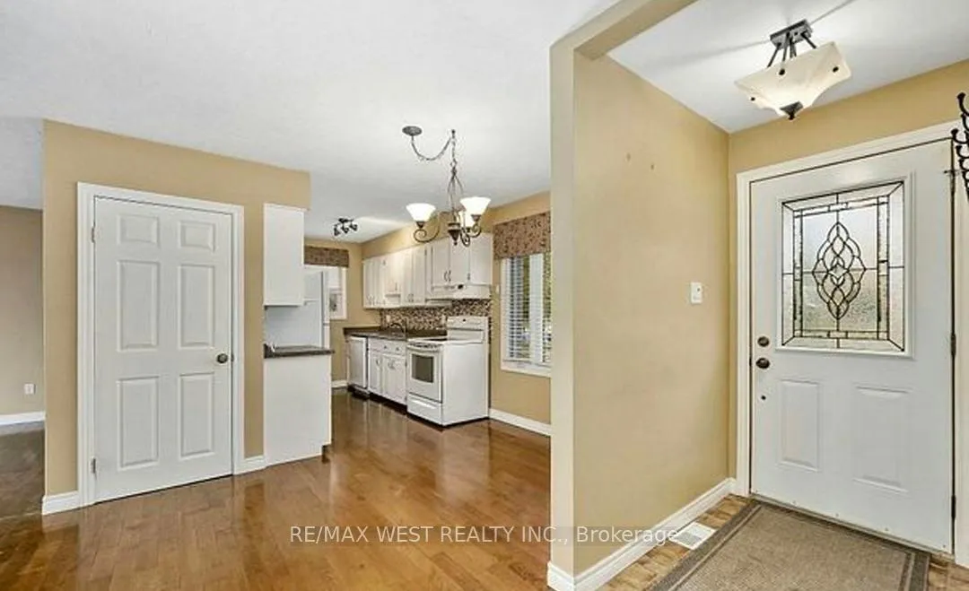 Photo 4 of Unit Main Fl, 1252 Royal Drive, Peterborough, Northcrest Ward 5 — HOMEH